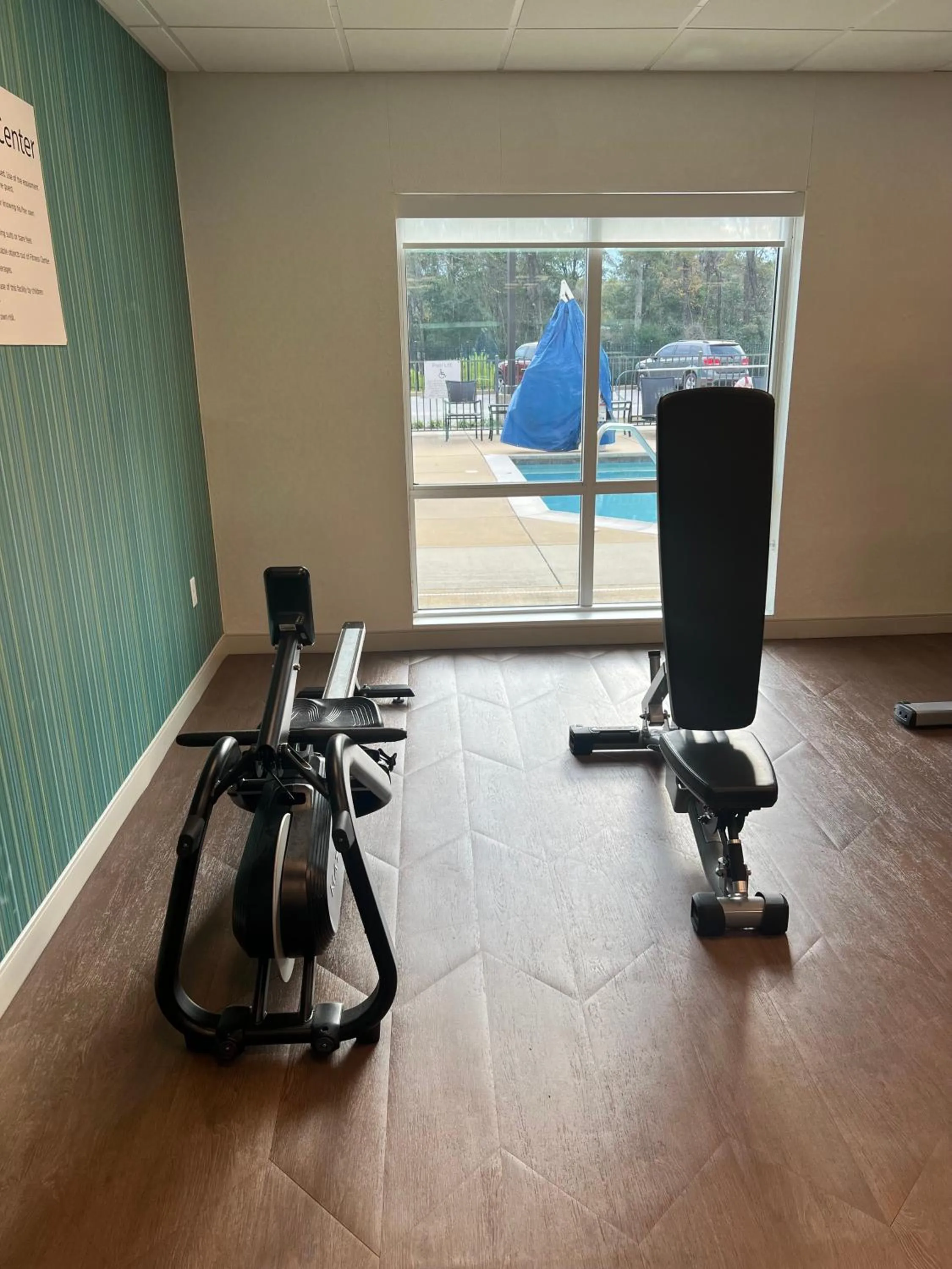 Fitness centre/facilities in Holiday Inn Express & Suites Mobile - University Area by IHG