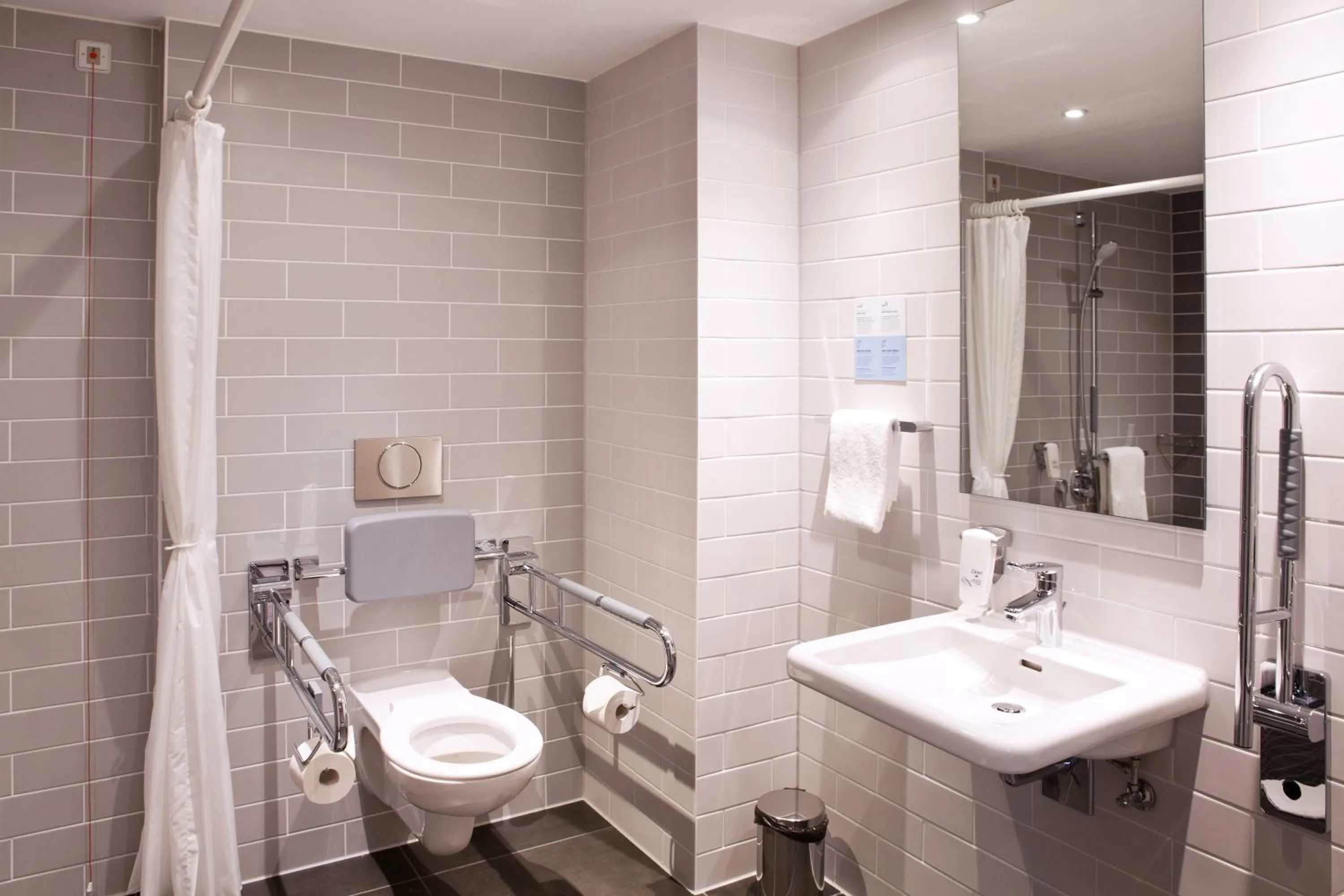 Toilet in Holiday Inn Express Oberhausen by IHG