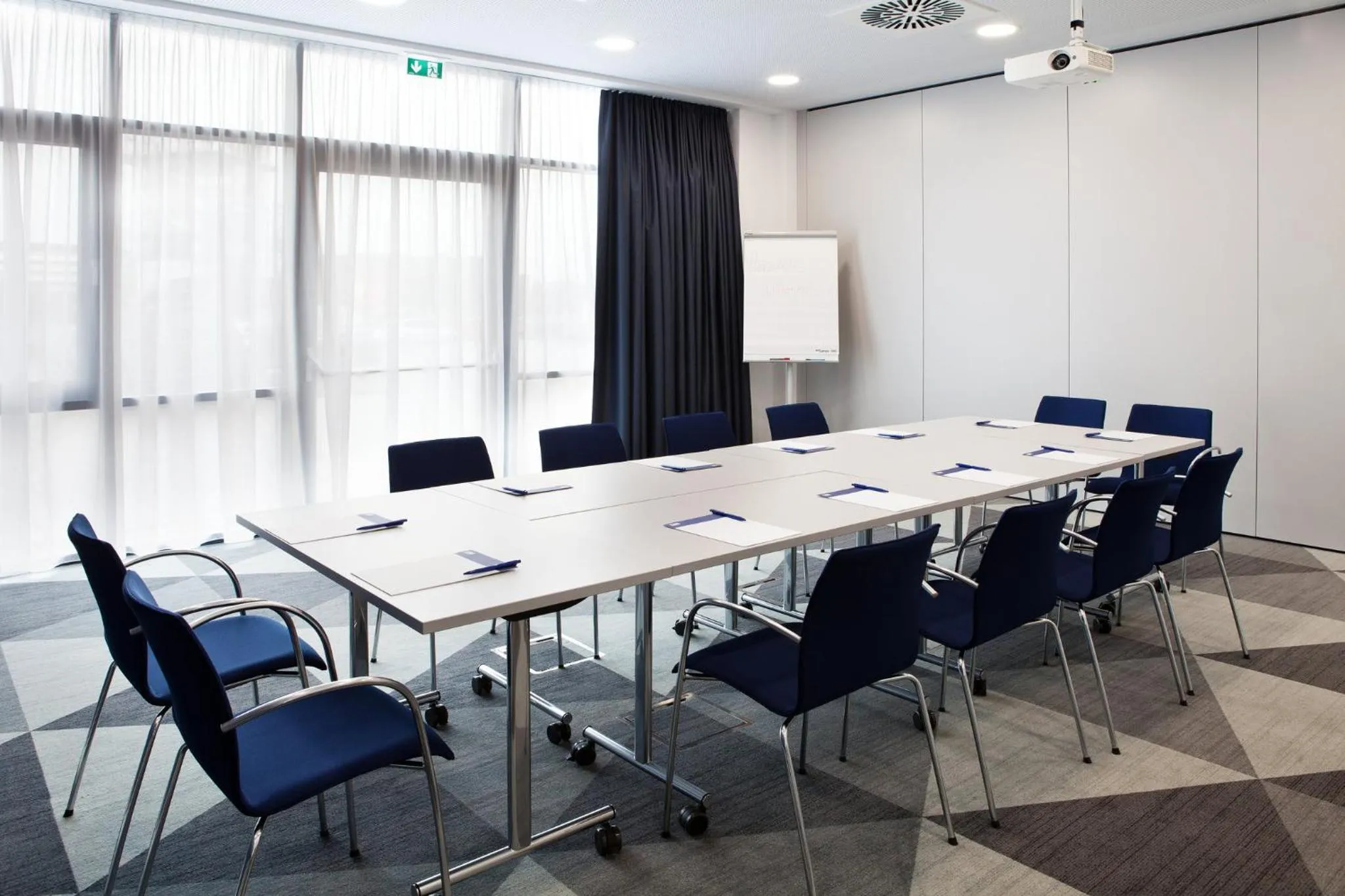 Meeting/conference room in Holiday Inn Express Oberhausen by IHG