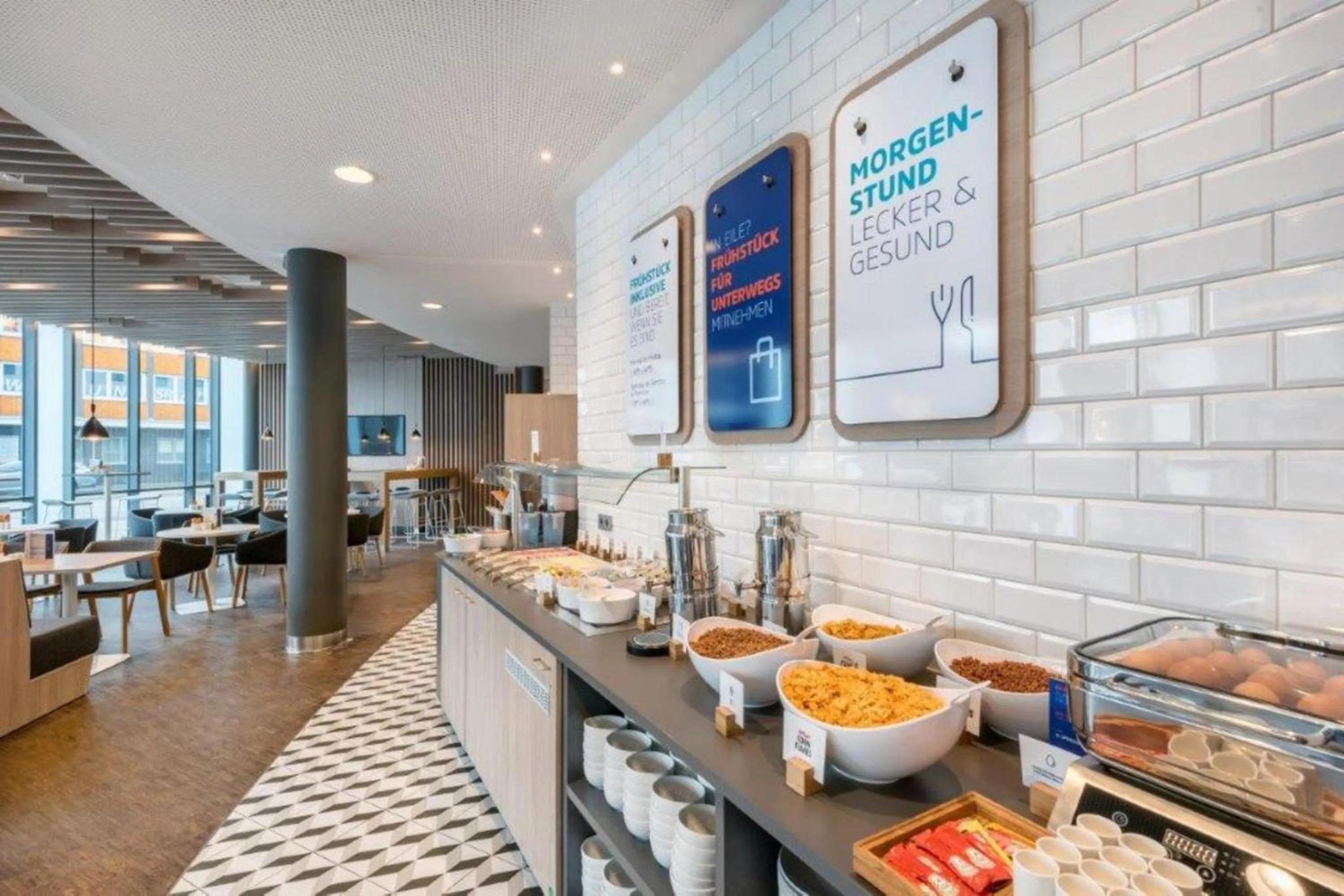 Breakfast in Holiday Inn Express Oberhausen by IHG