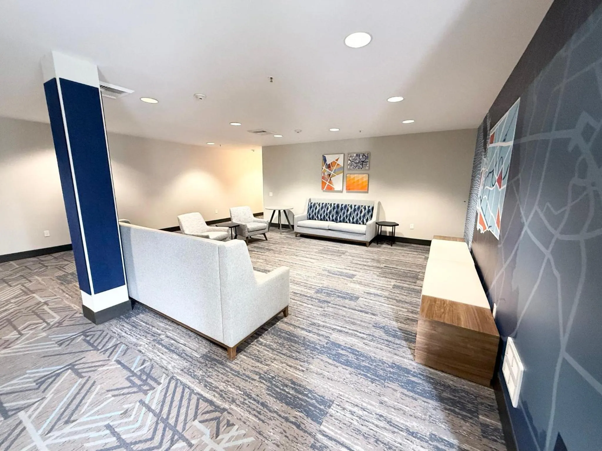 Meeting/conference room in Holiday Inn Express Hotel & Suites North Sequim by IHG