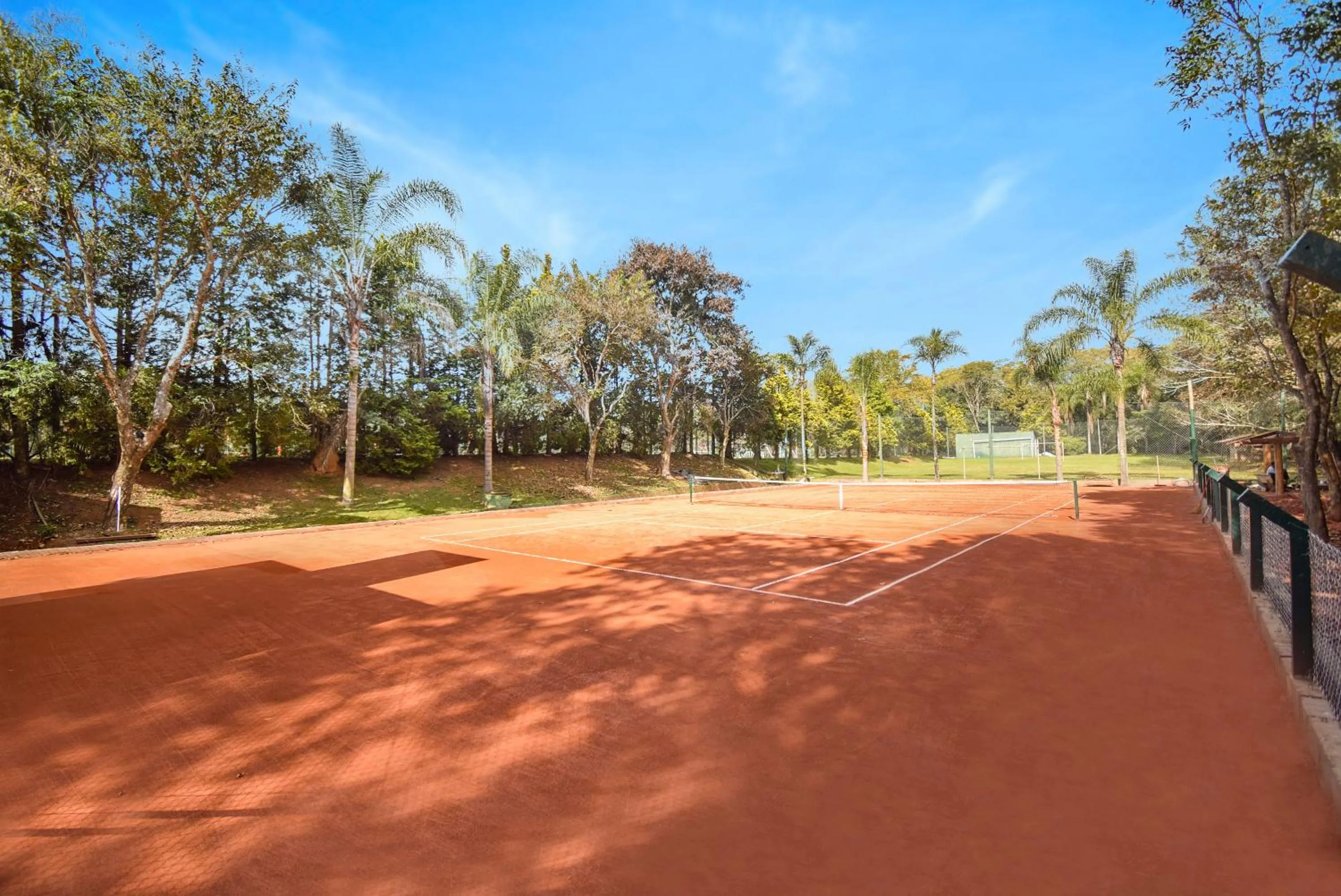 Tennis court in Oscar Inn Eco Resort