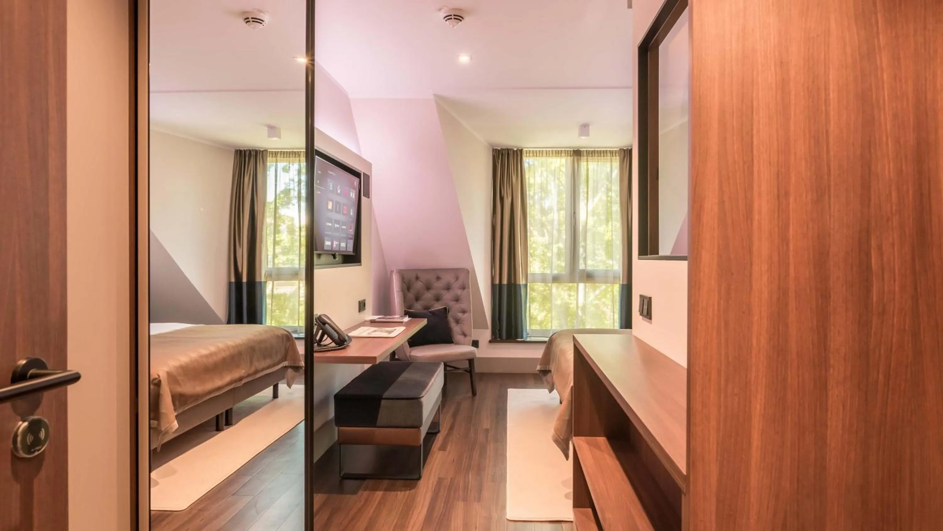 Bed in Innspire Hotel