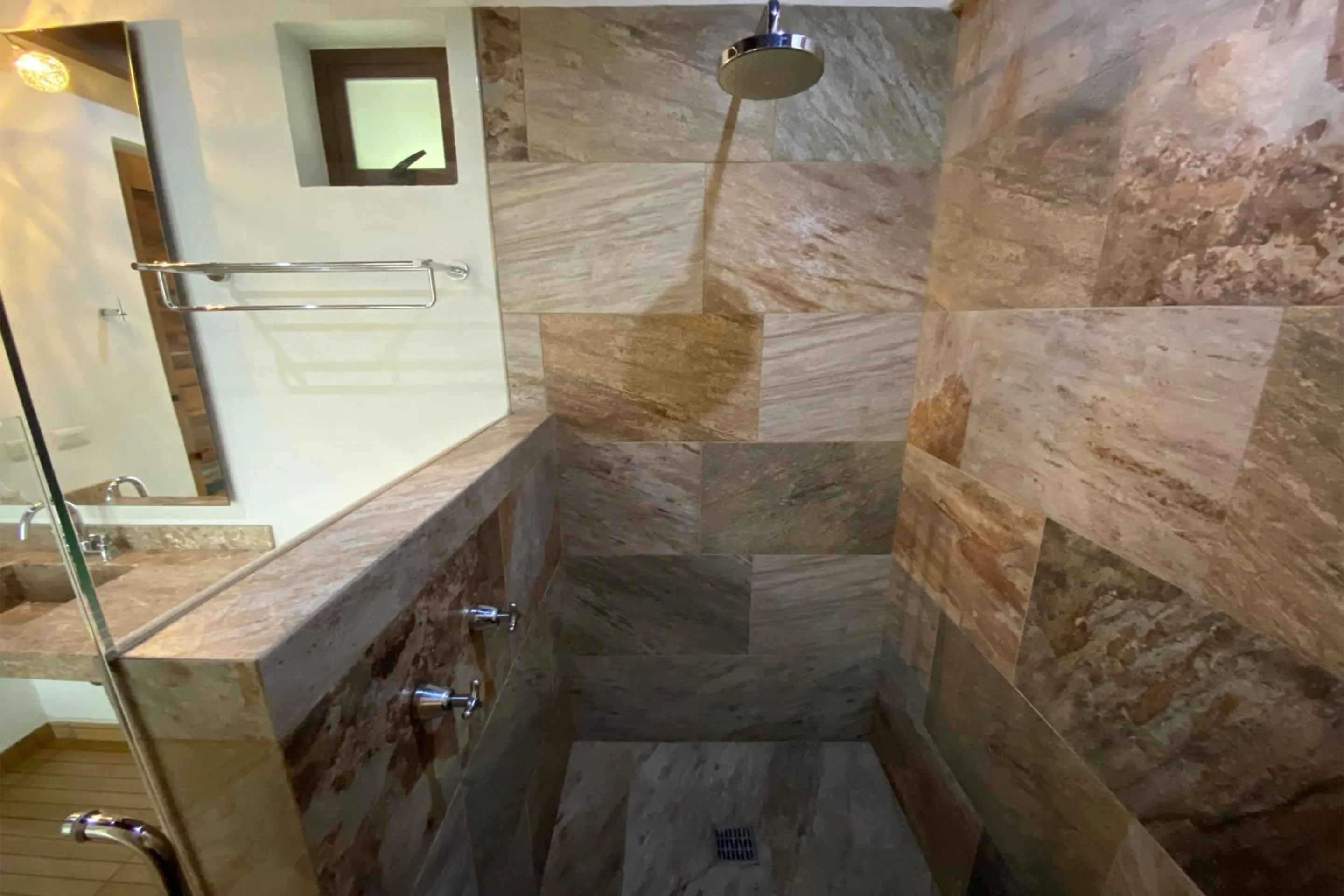 Bathroom in Hotel Santa Rosa