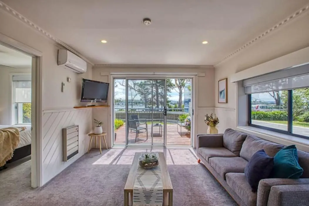 Georges Bay Apartments