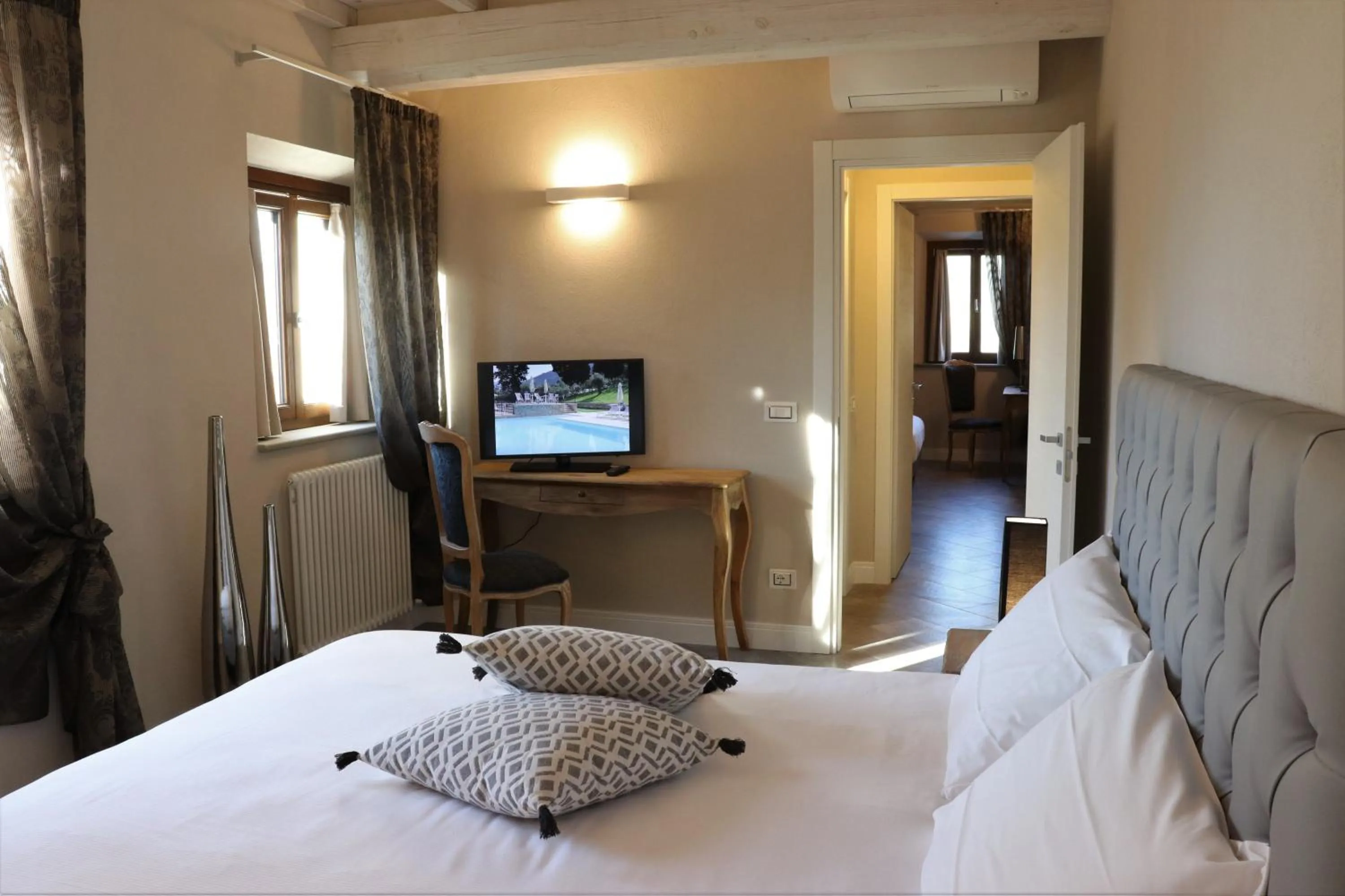 Bedroom, Bed in Borgo di Villa Cellaia Resort & SPA