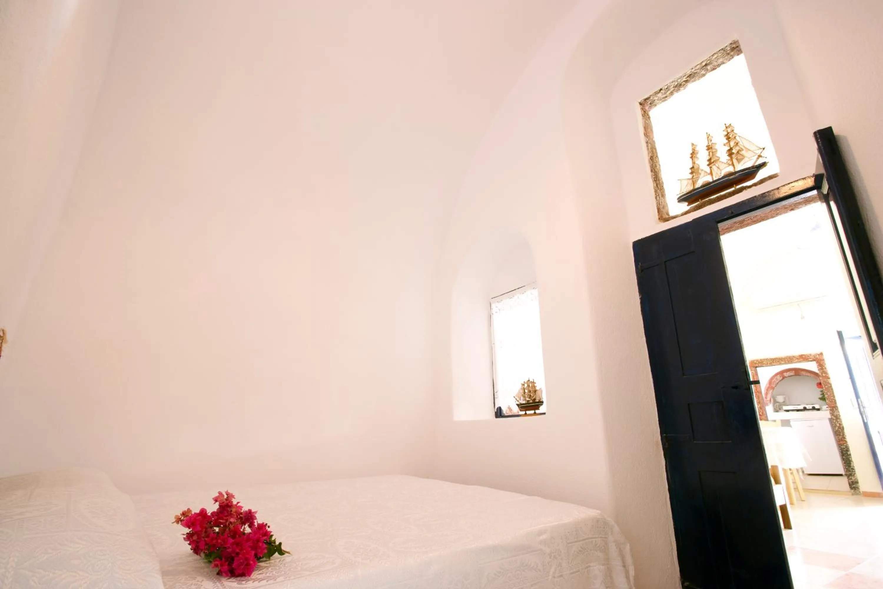 Bedroom, Bed in Fotinos Houses