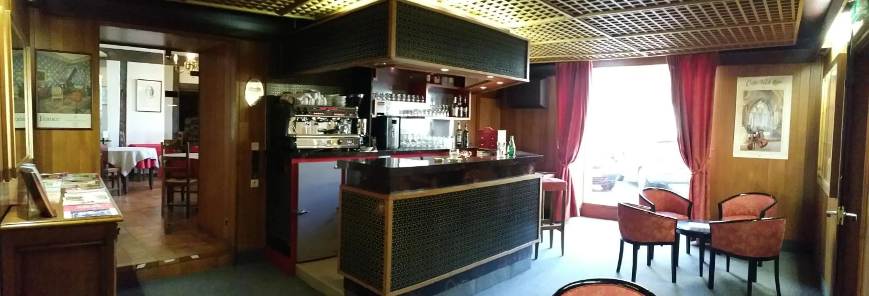 Day in Hotel A Notre Dame