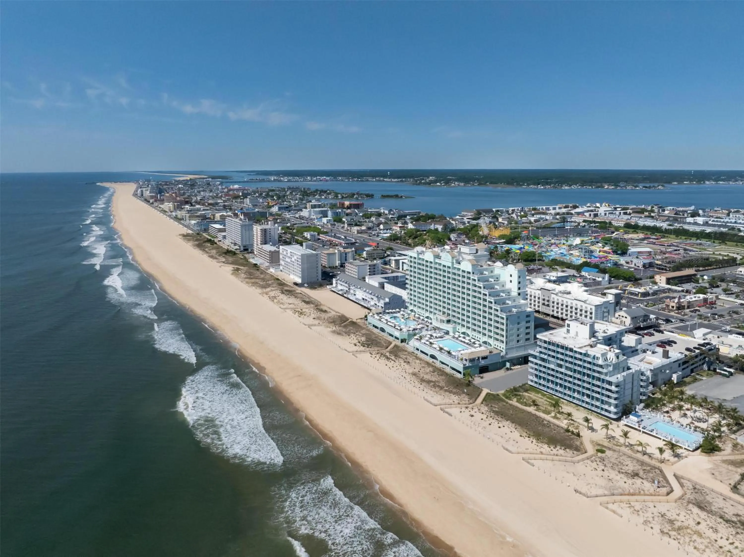 Property building in Hilton Suites Ocean City Oceanfront