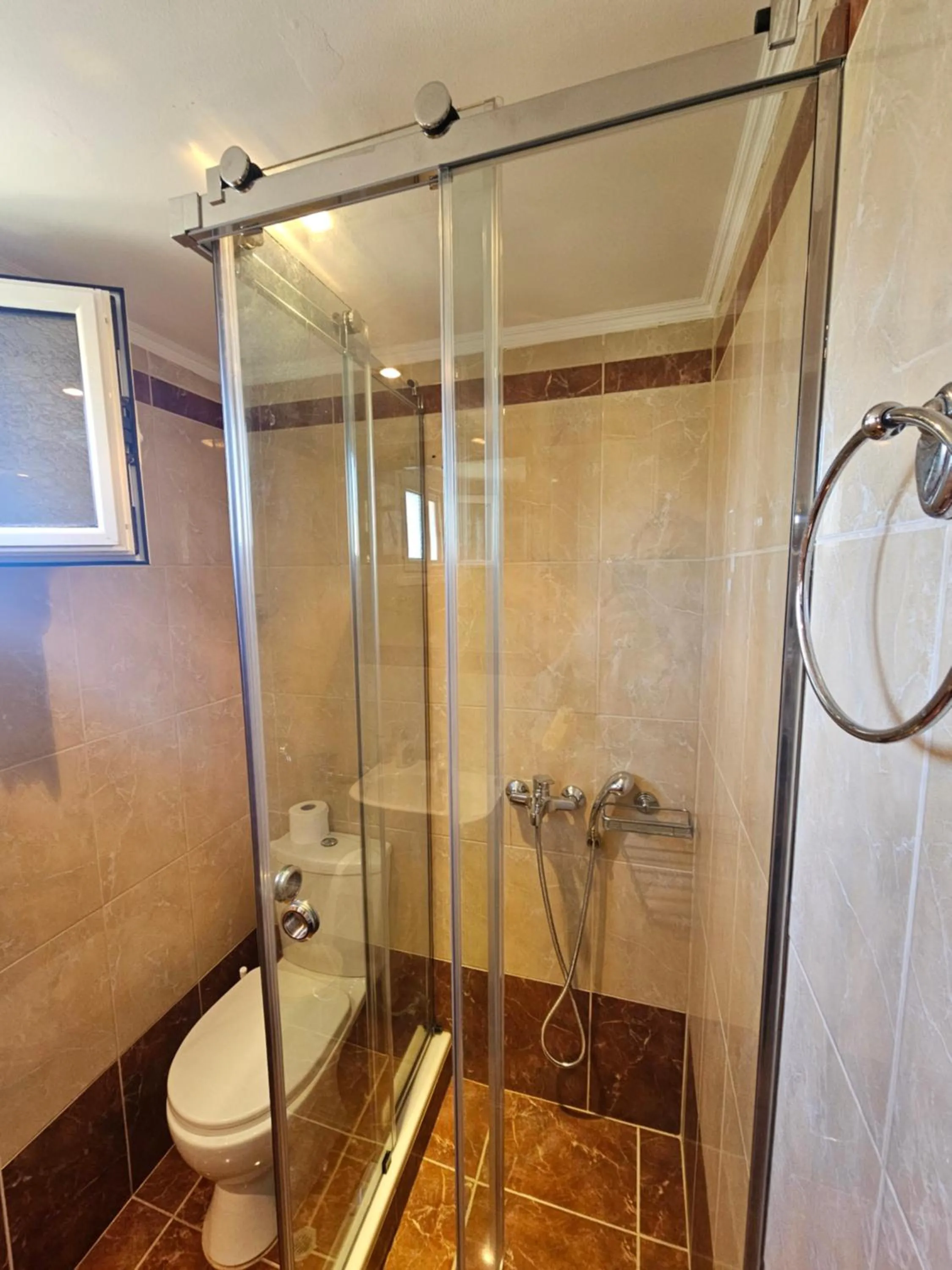 Fiore Hill Sea View Studios