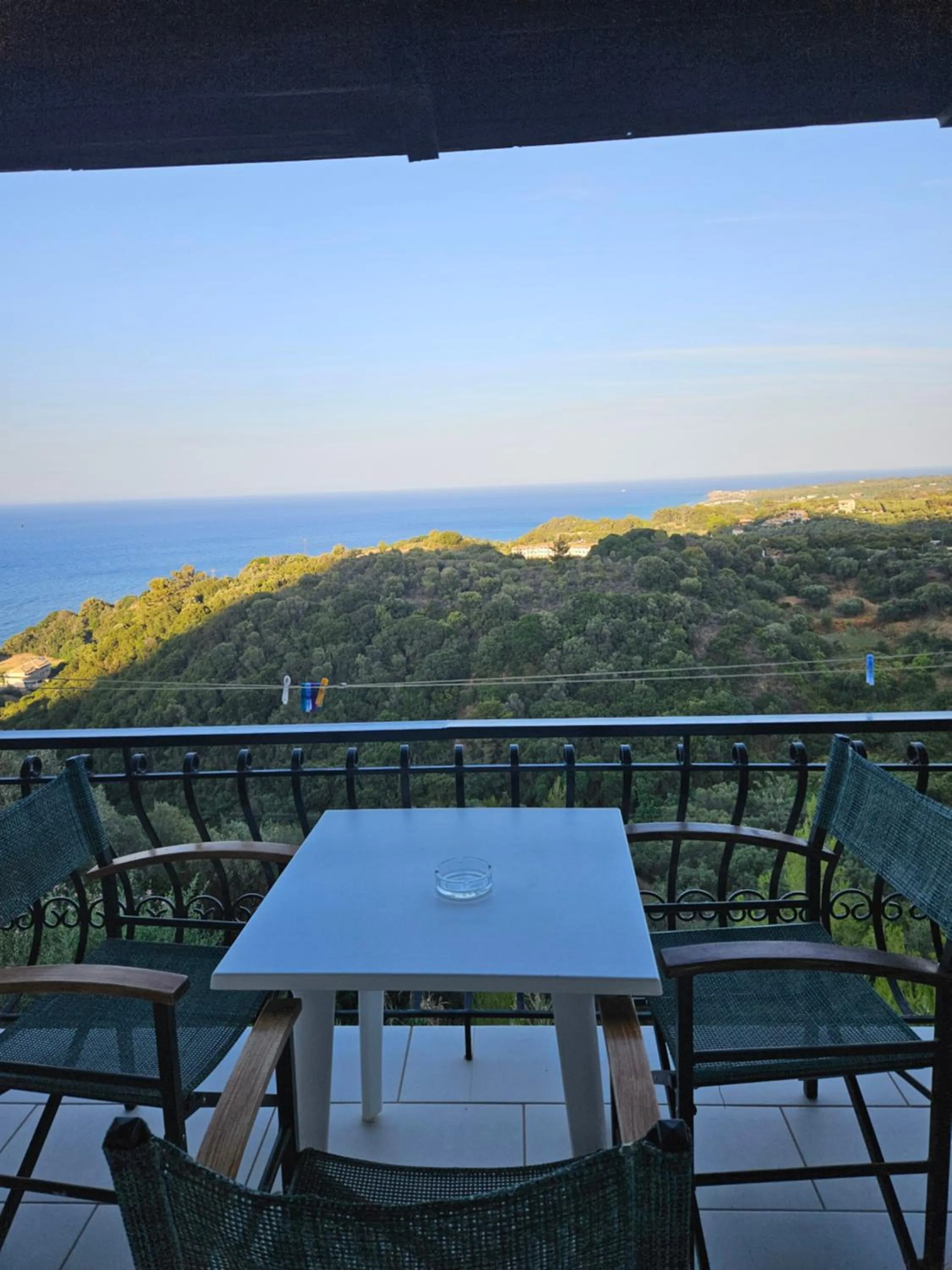 Fiore Hill Sea View Studios