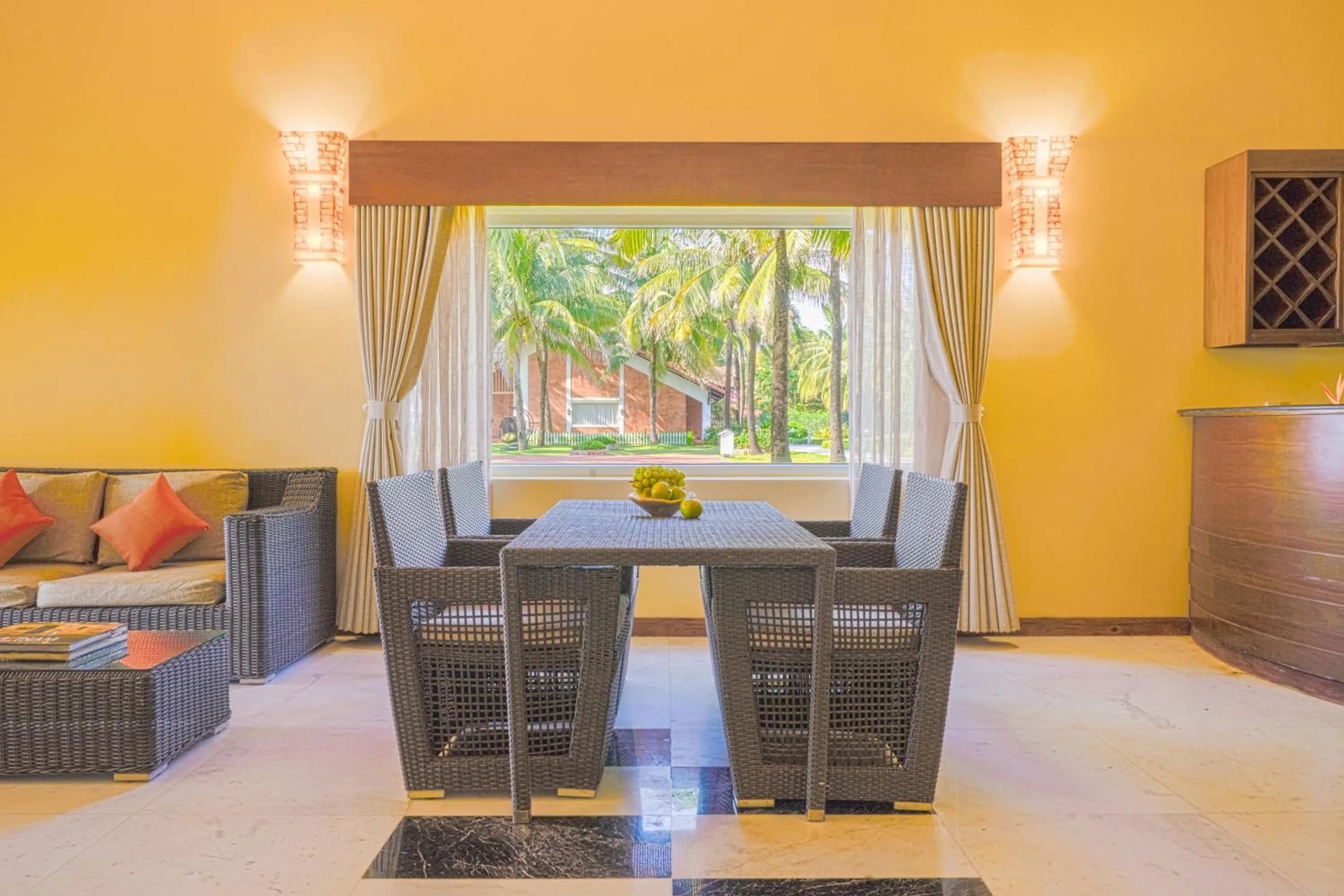 Famiana Resort & Spa - Breakfast is served as Brunch 6AM30 to 1PM