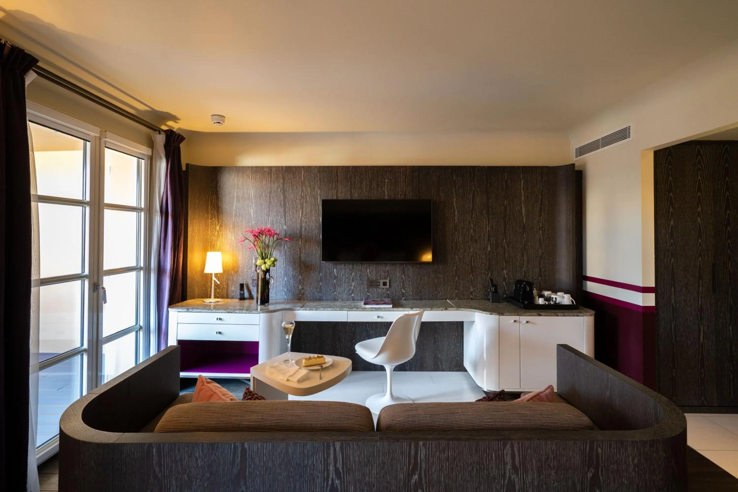 Seating area in Hôtel de Paris Saint-Tropez