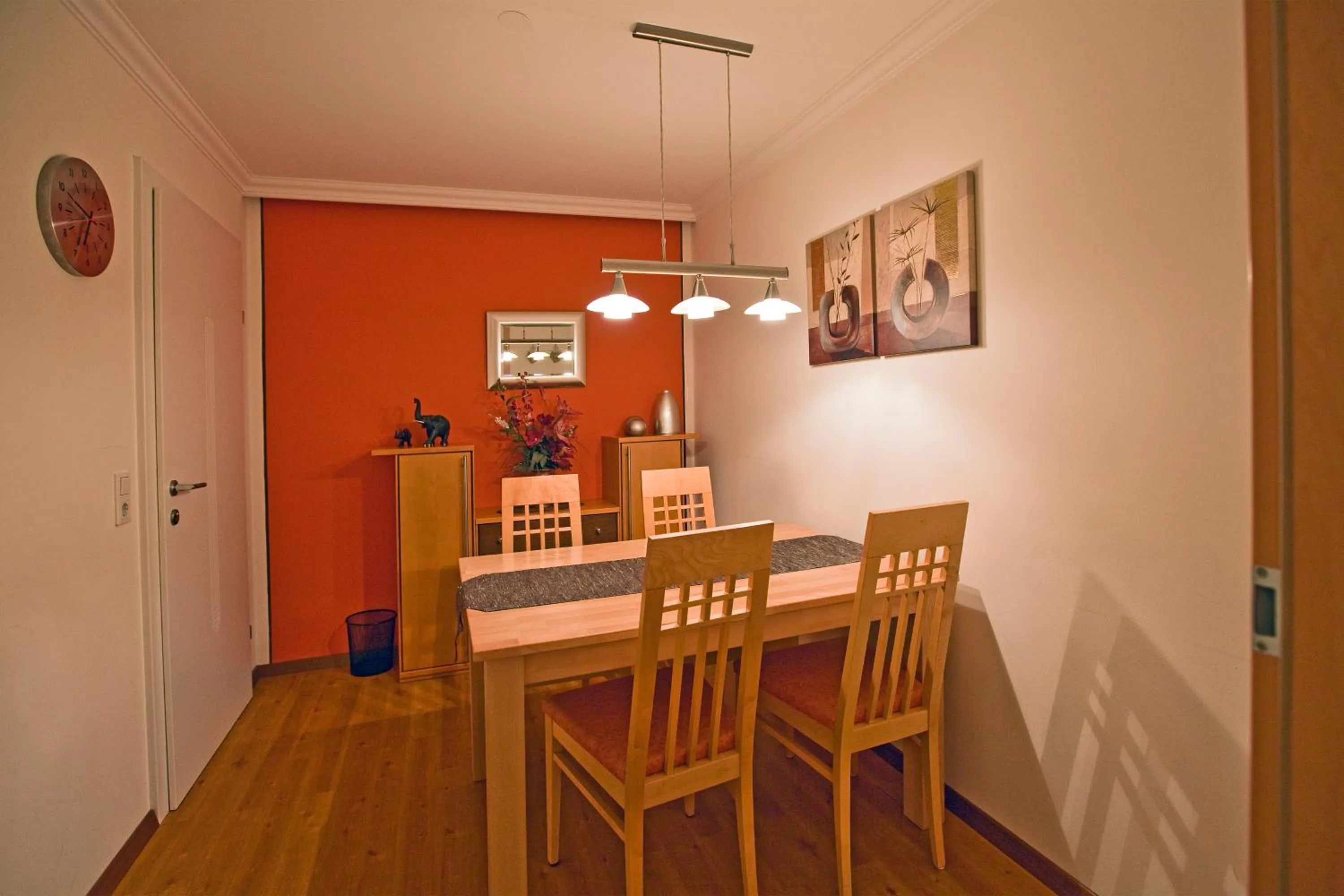 Photo of the whole room in Hotel Garni Tannenhof