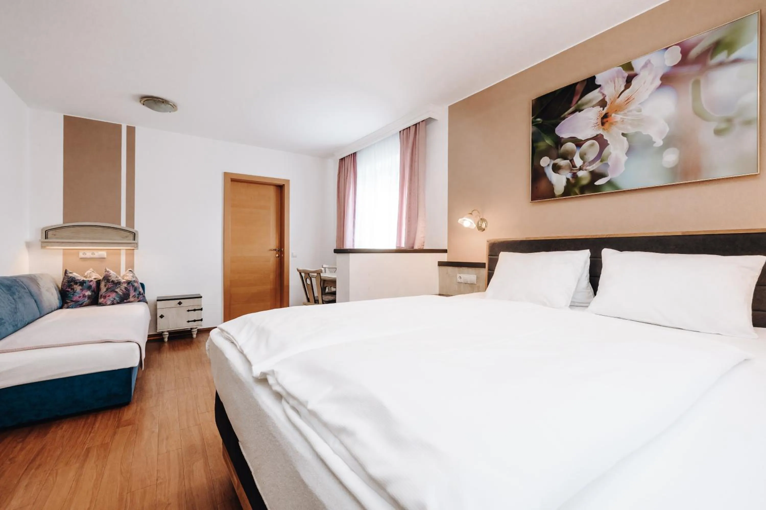 Bed in Hotel Garni Tannenhof
