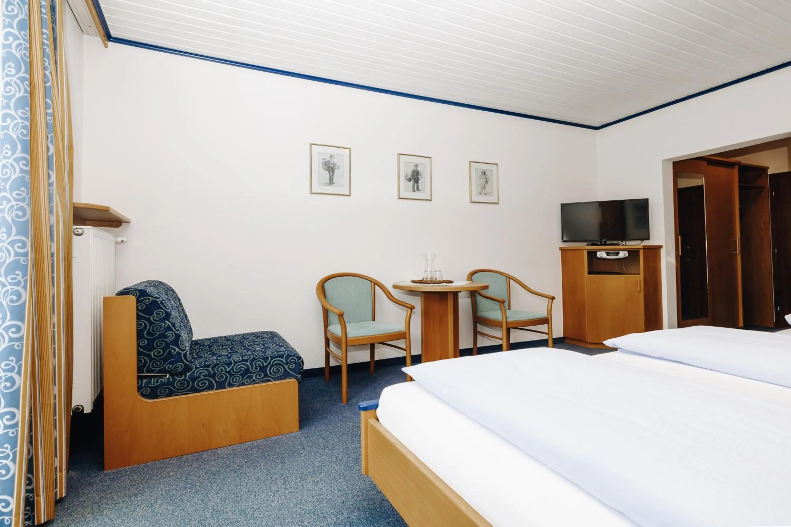 Bed in Hotel Garni Tannenhof