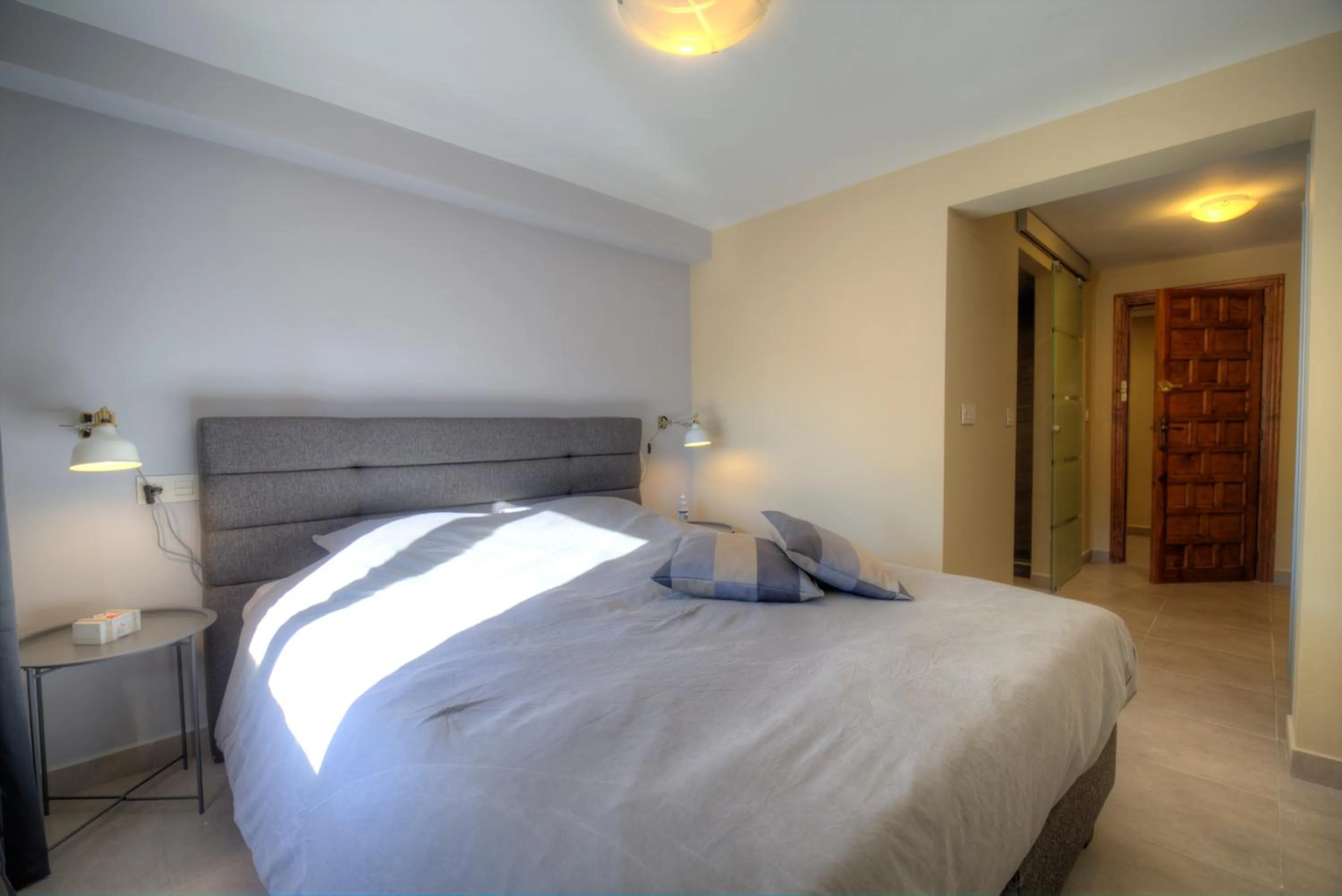 Photo of the whole room, Bed in Casa Almendros