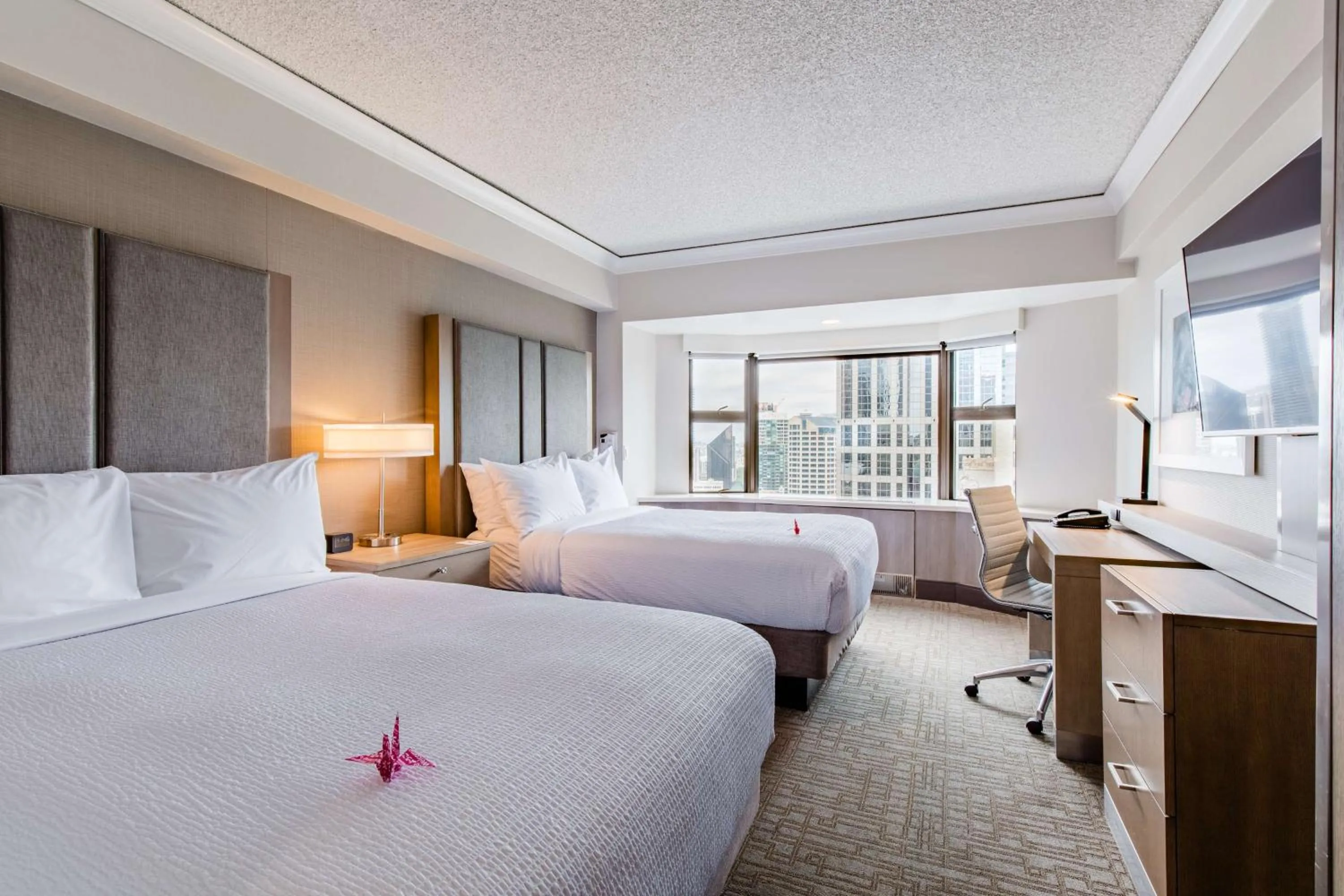 Bedroom, Bed in Coast Seattle Downtown Hotel by APA