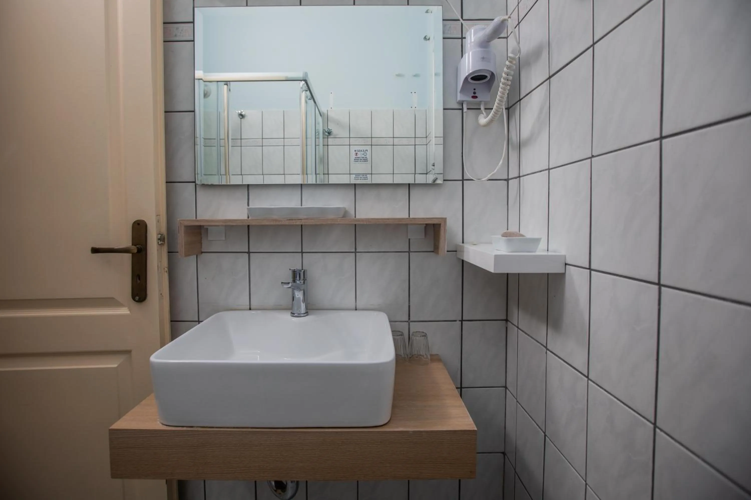 Bathroom in Garbis Villas & Apartments