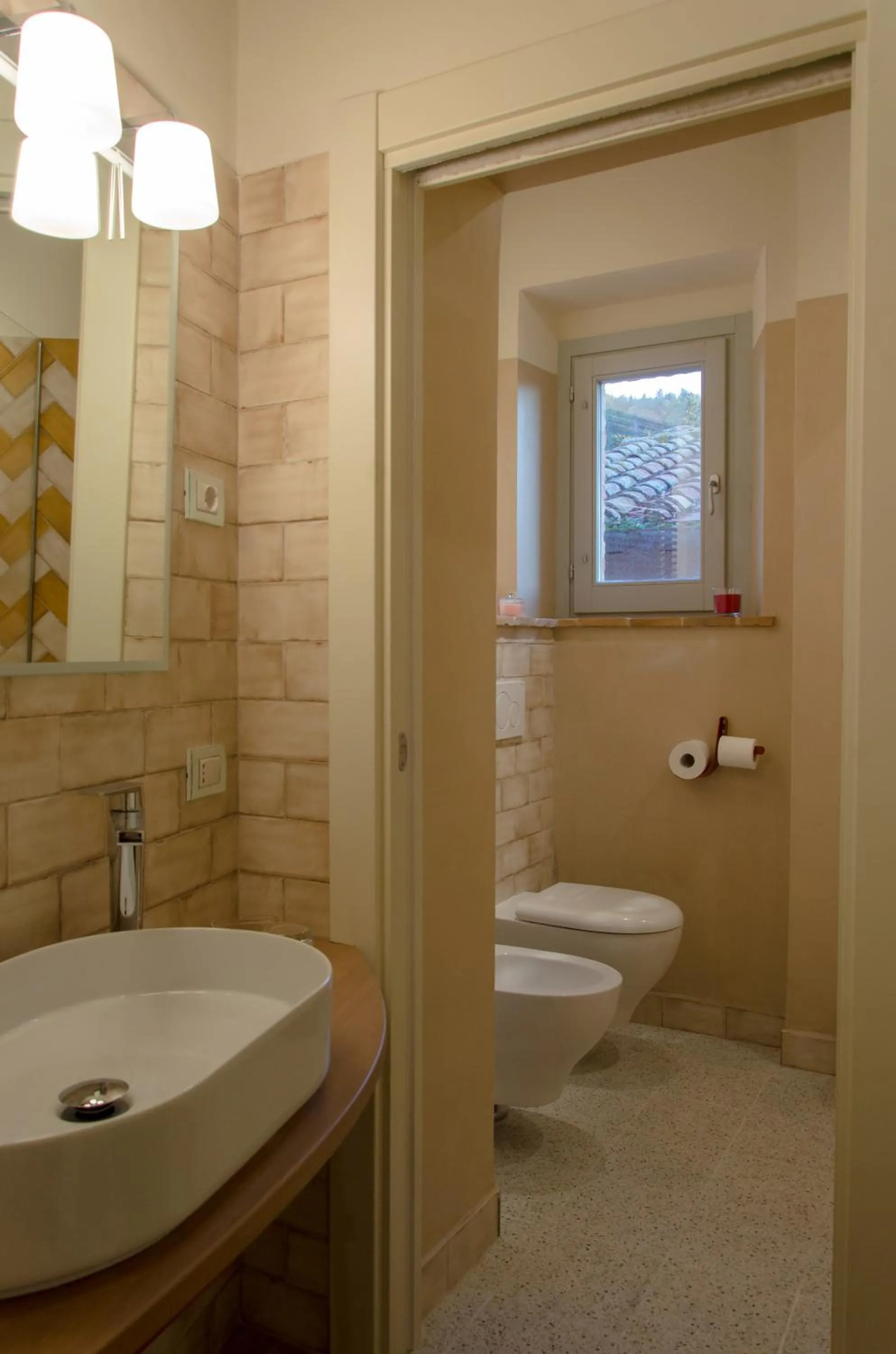 Toilet in Antico Sipario Boutique Hotel, BW Signature Collection