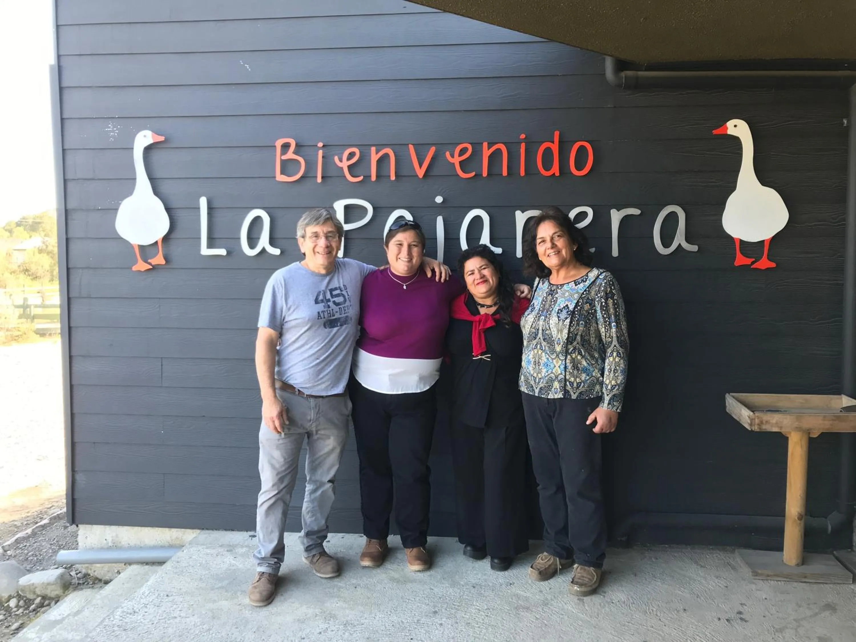 Guests in Parque la Pajarera