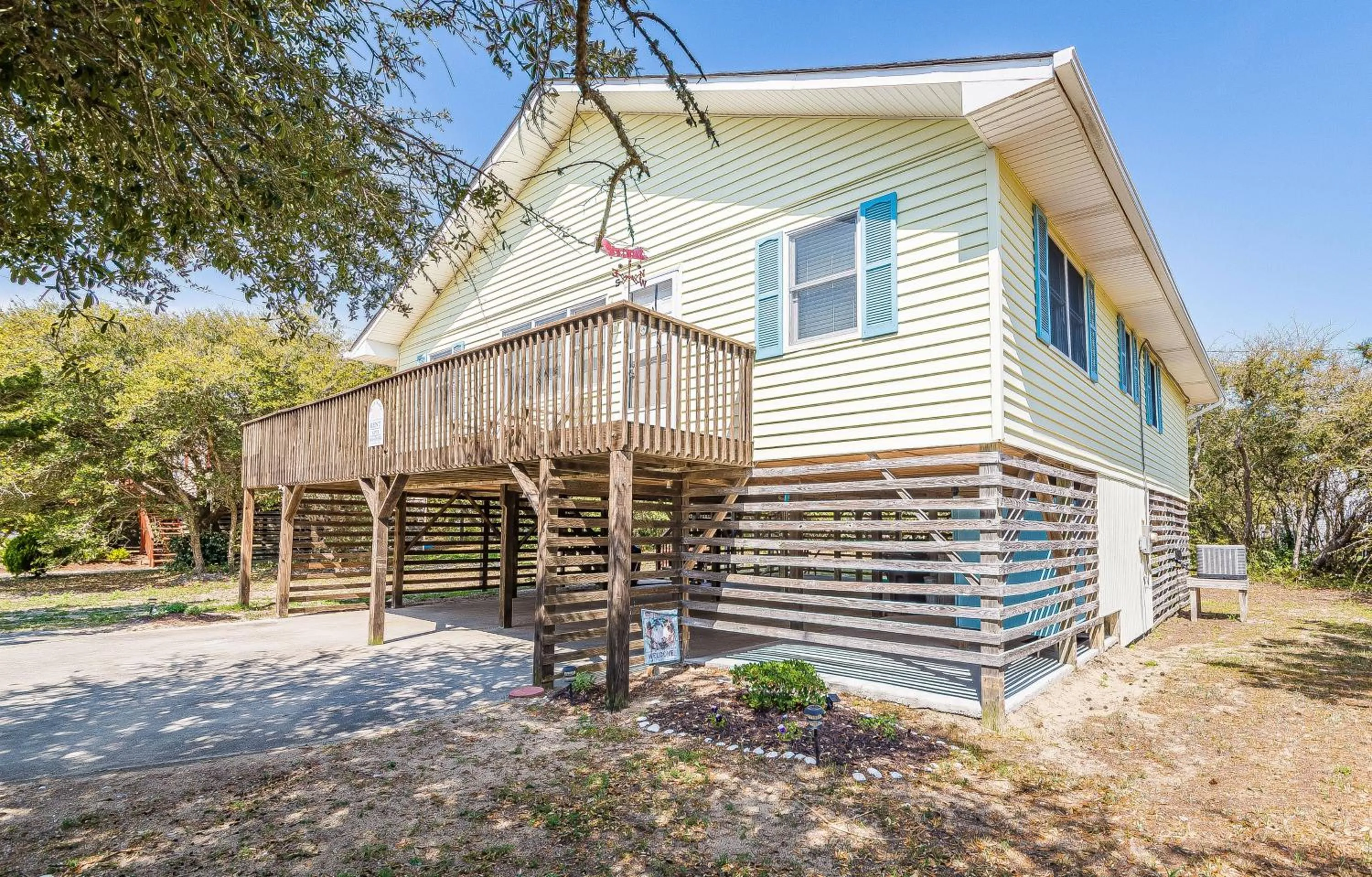 Landing Pad - Kill Devil Hills, Oceanside, 350 Yards to Beach, Flex Stays, 4 BR