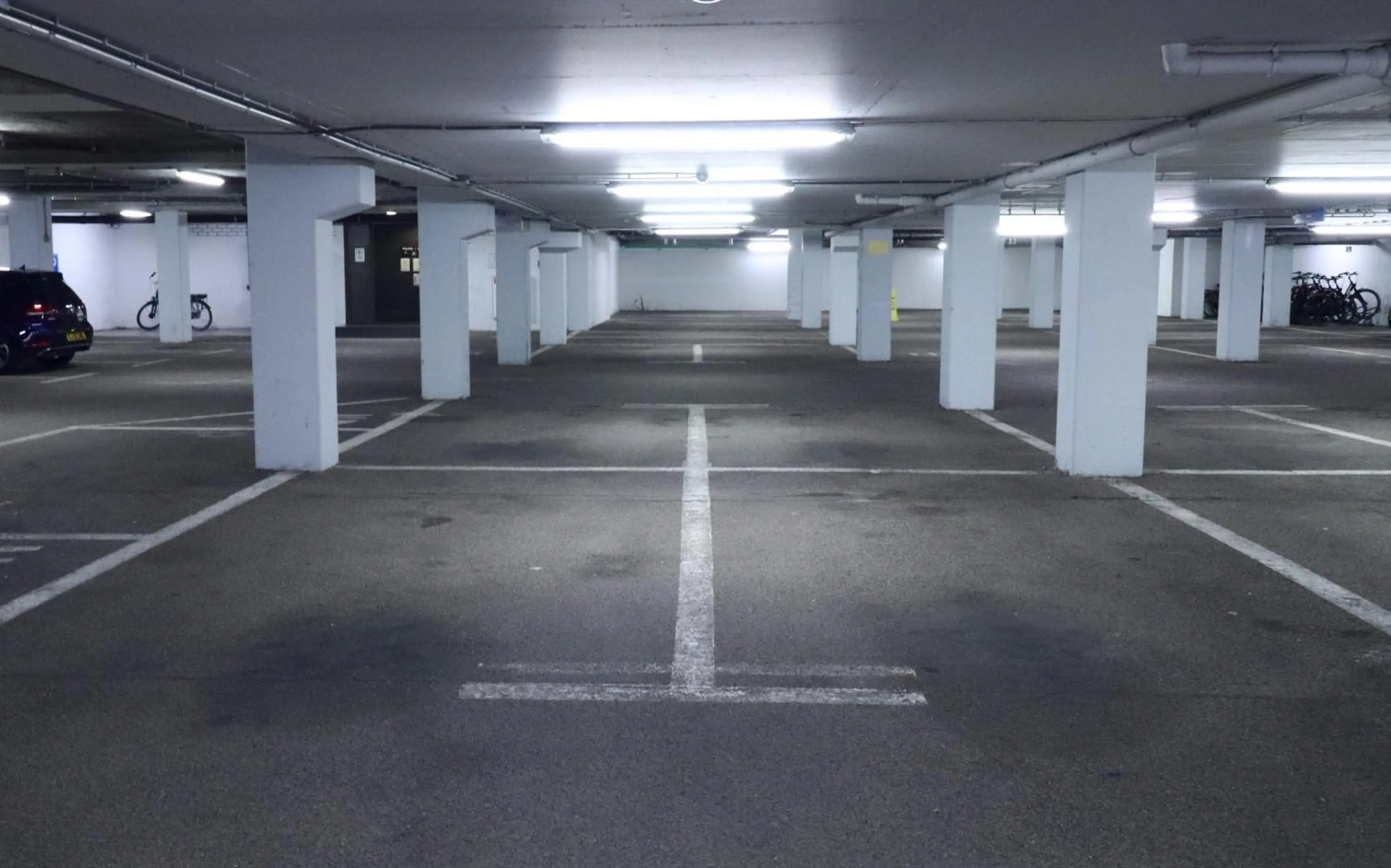 Parking in XO Hotels Park West