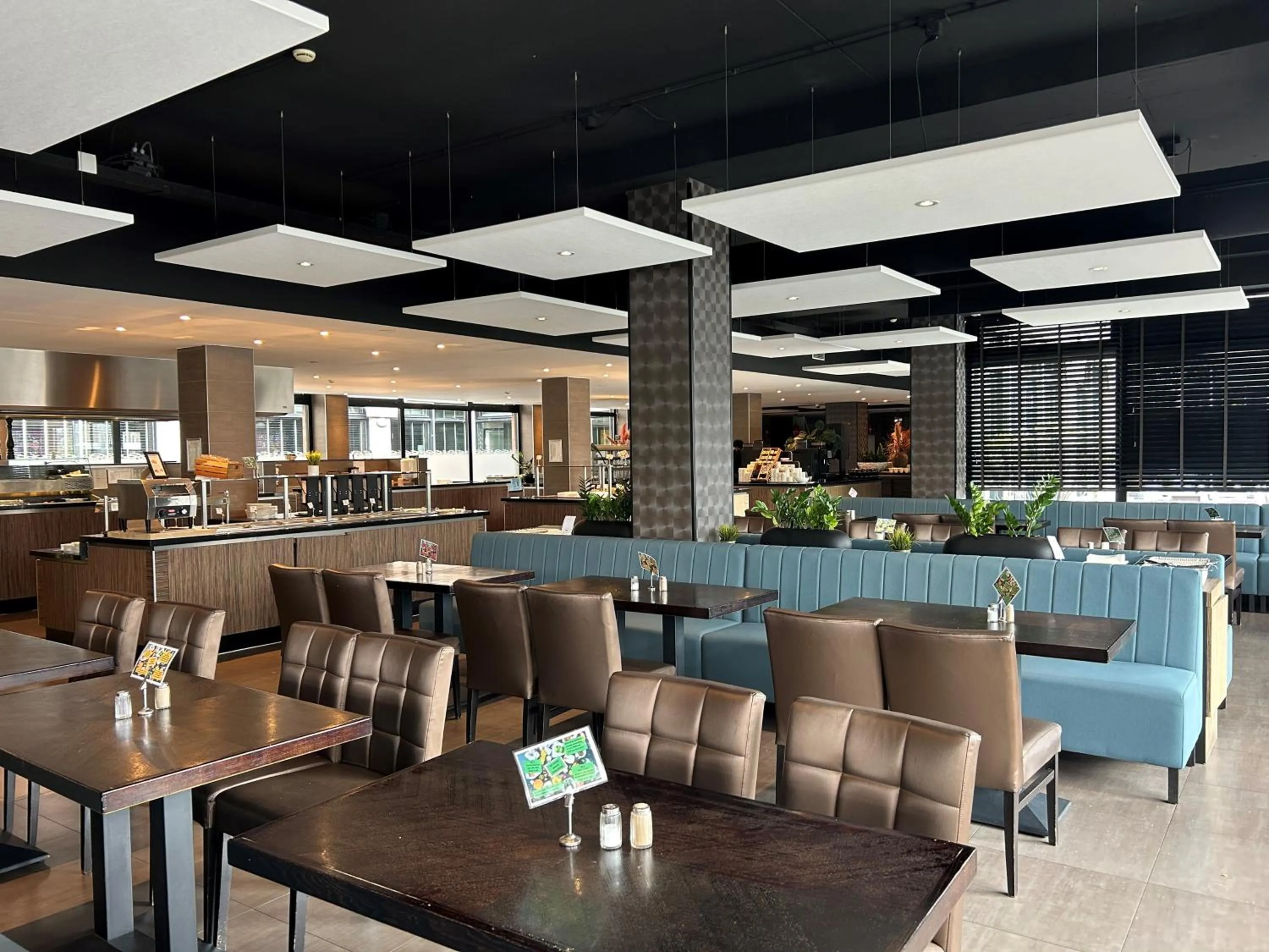 Breakfast in XO Hotels Park West