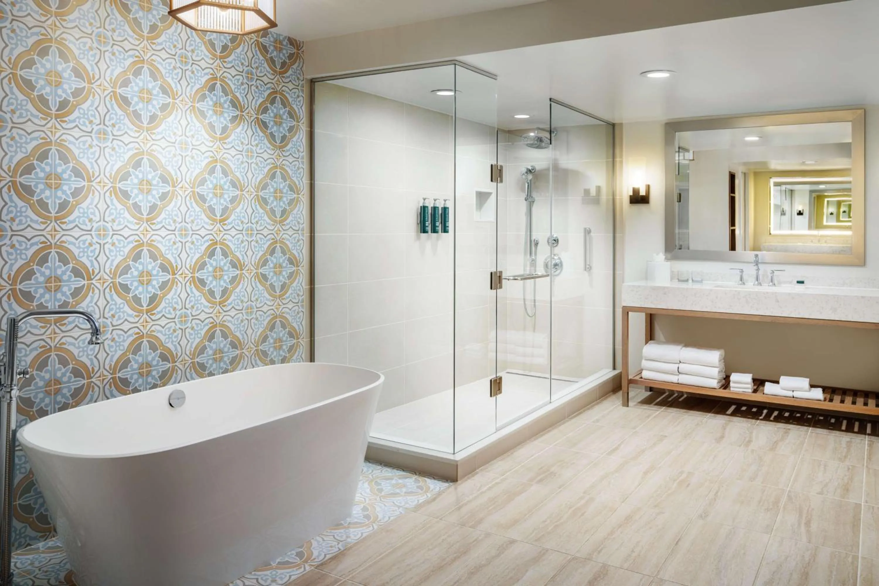 Bathroom in Hilton Santa Barbara Beachfront Resort