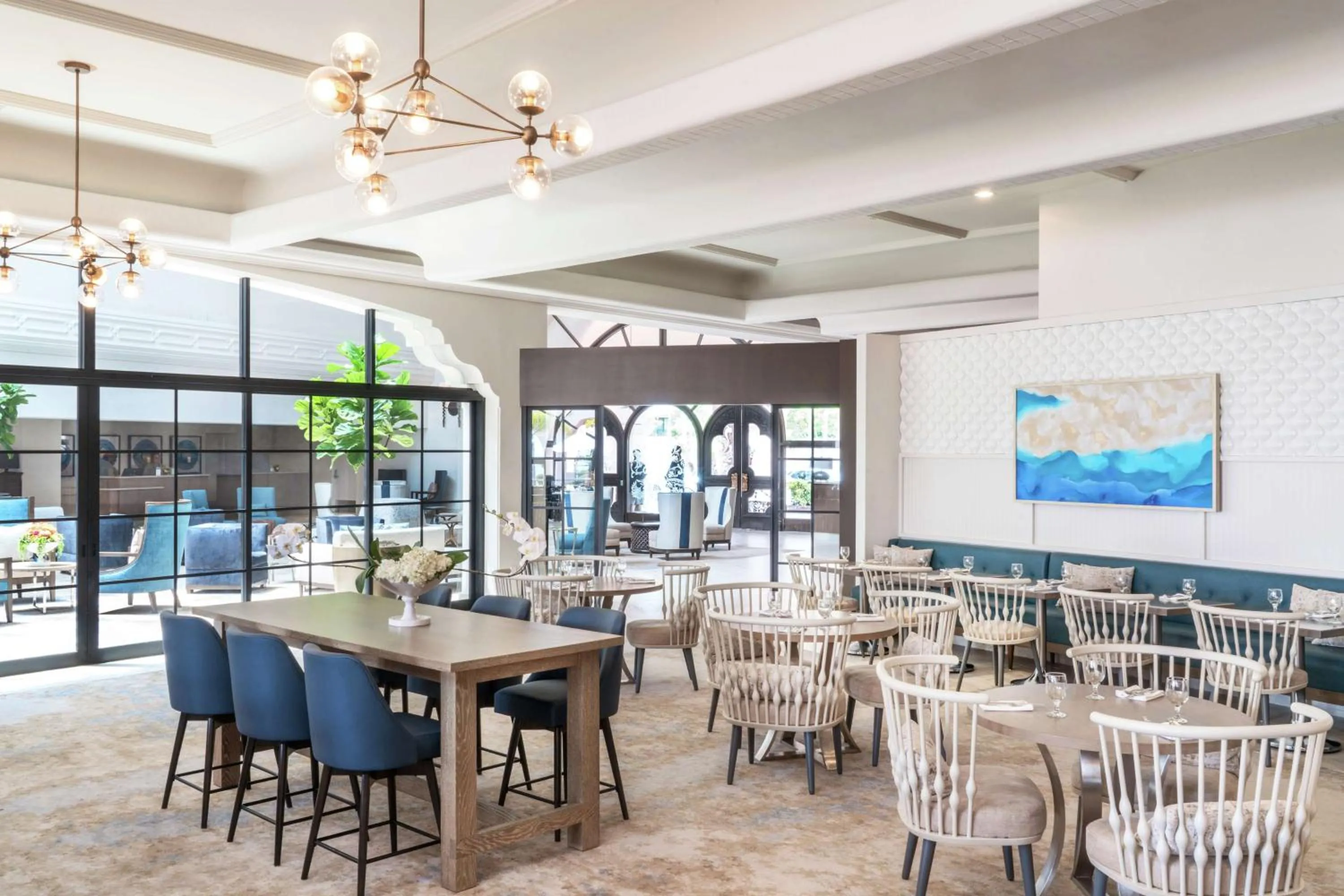 Restaurant/places to eat in Hilton Santa Barbara Beachfront Resort