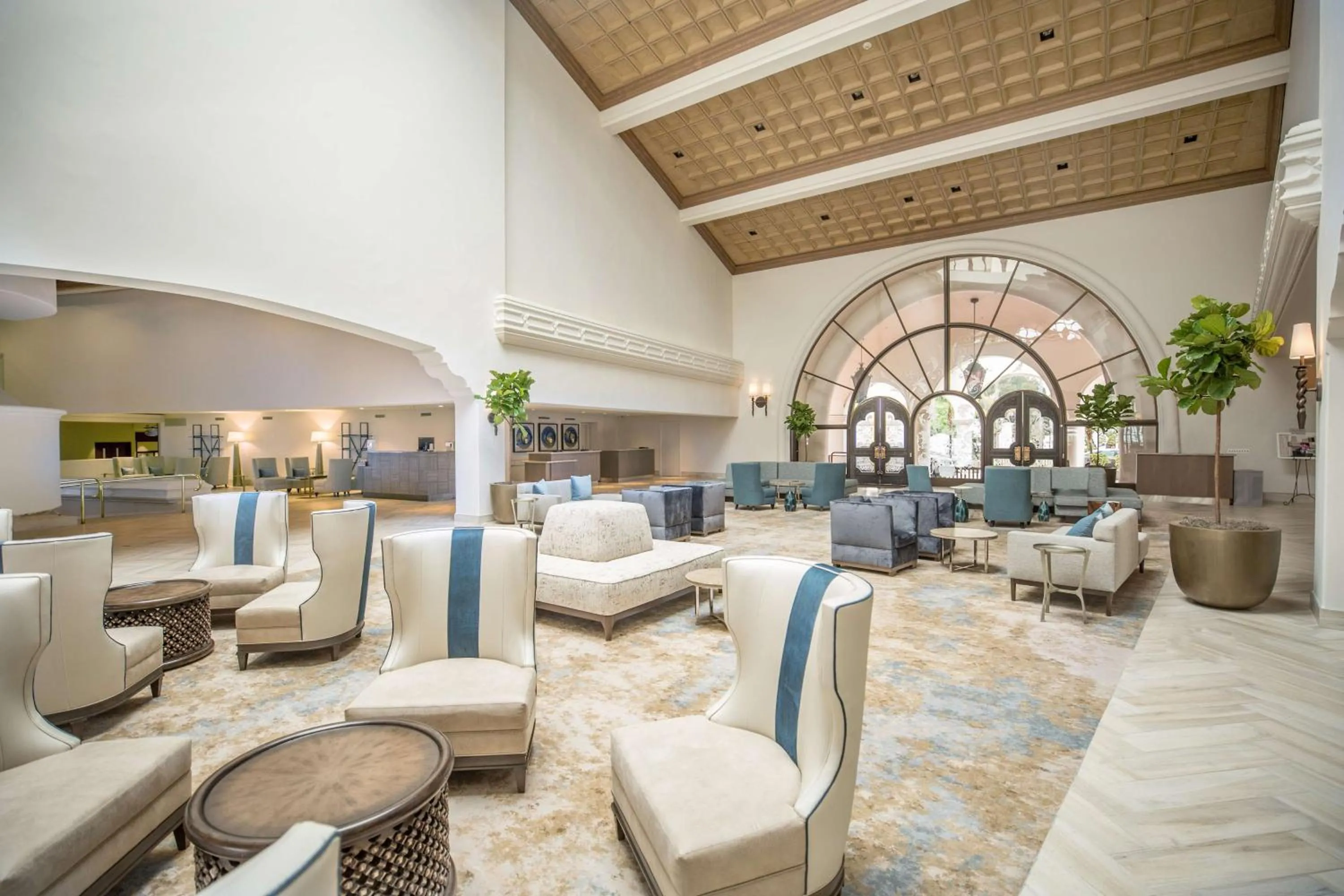 Lobby or reception in Hilton Santa Barbara Beachfront Resort