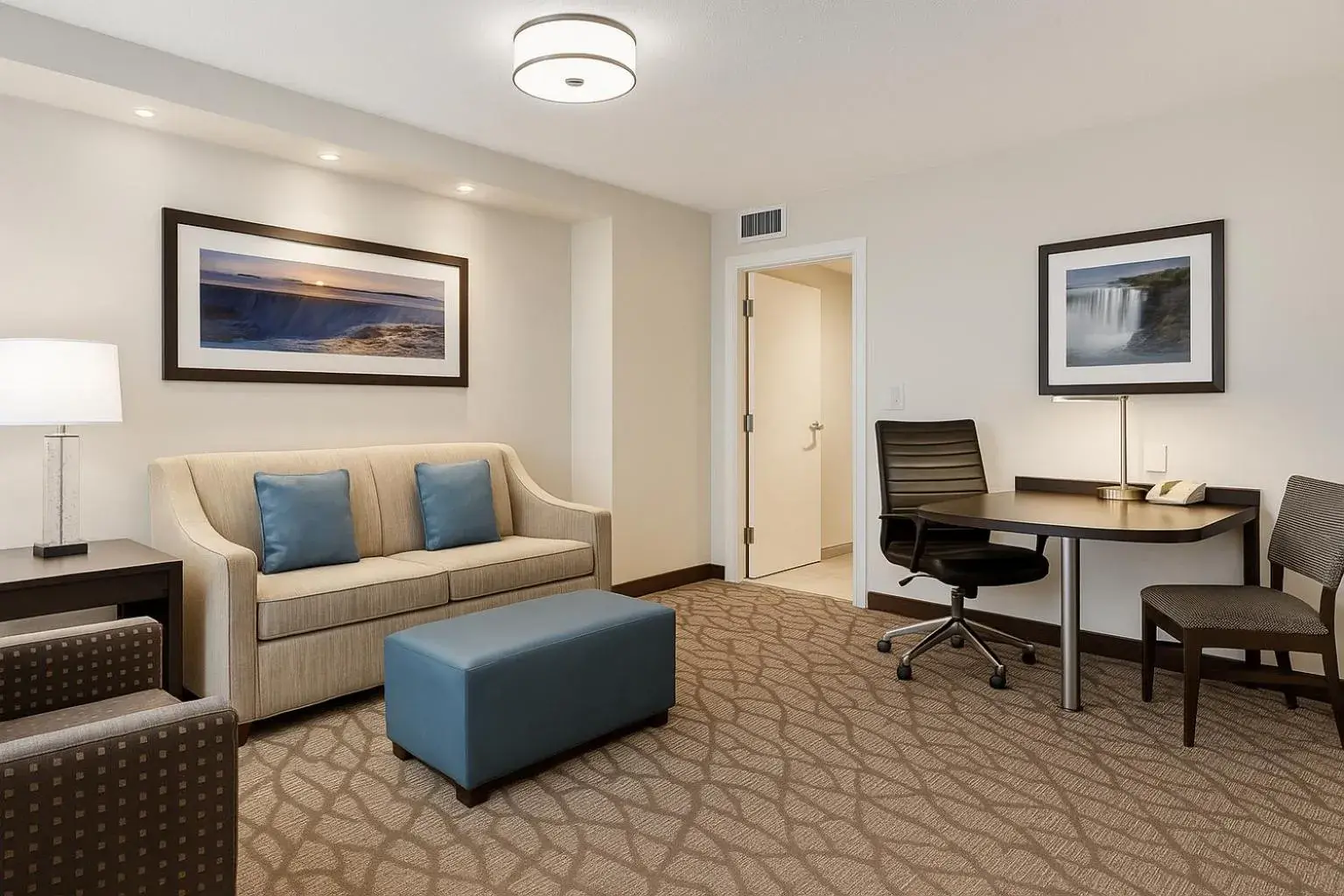 King Suite with City View in Embassy Suites by Hilton Niagara Falls/ Fallsview King Suite with City View in Embassy Suites by Hilton Niagara Falls/ Fallsview