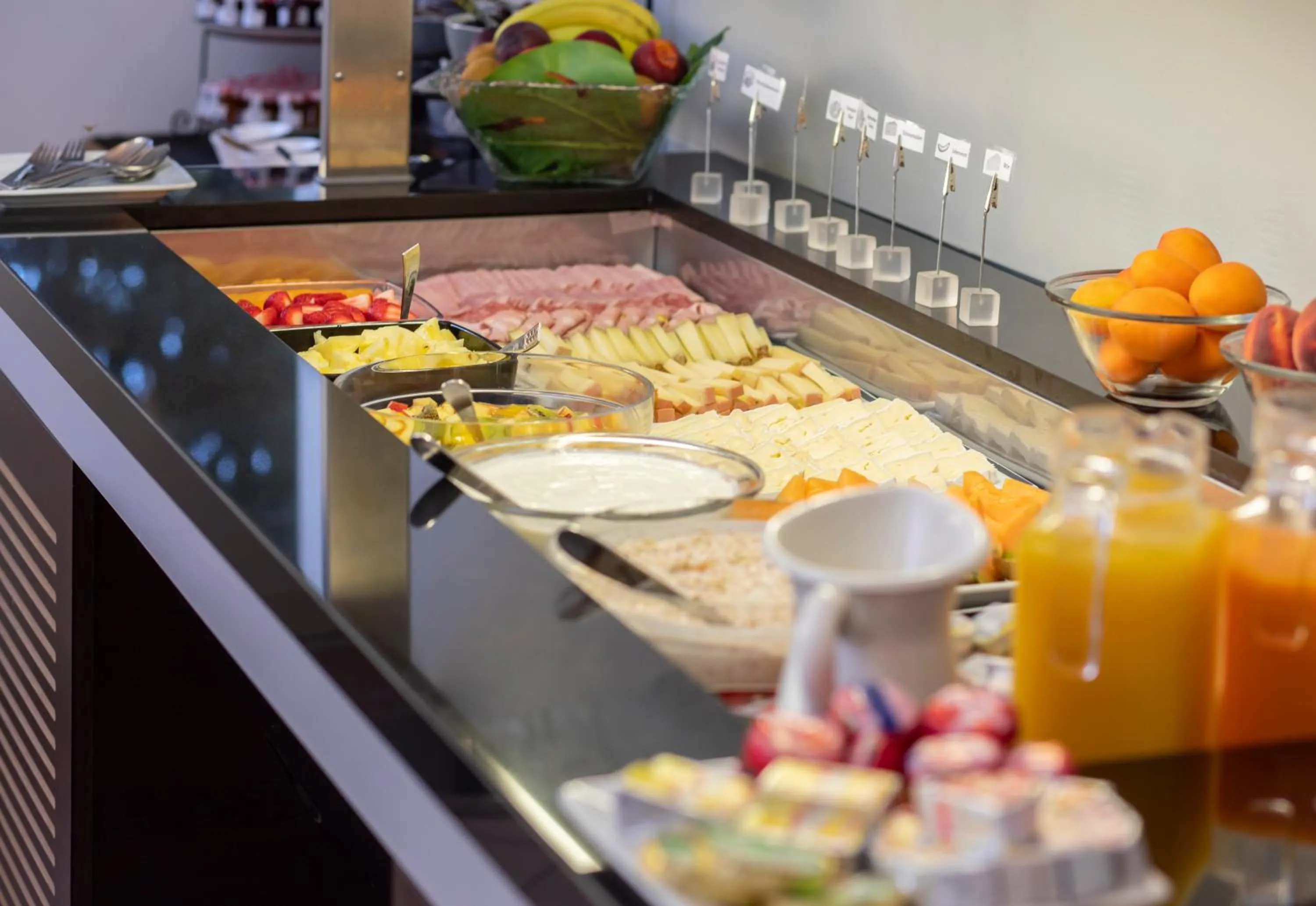 Breakfast in Smart-HOTEL MINUSIO, a Swiss Quality Hotel