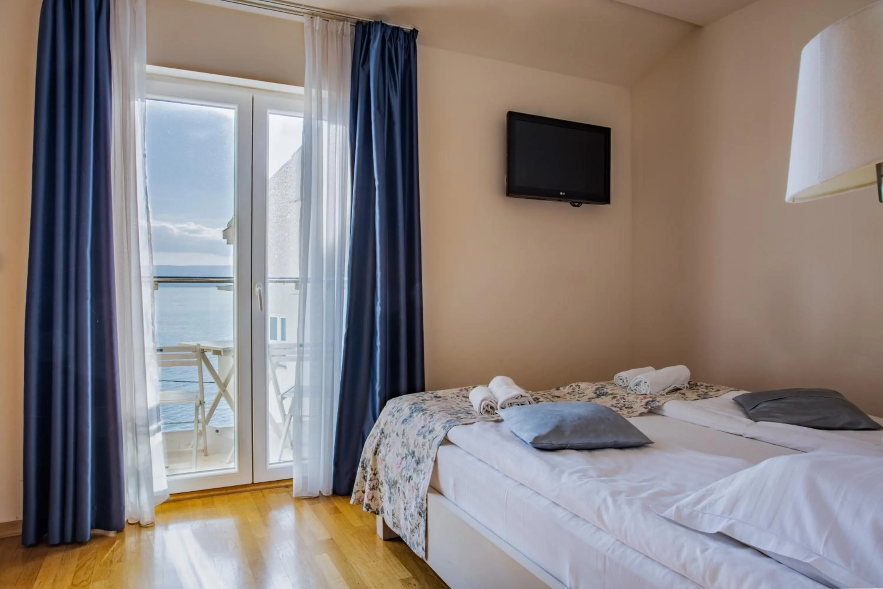 Photo of the whole room, Bed in Hotel Pleter