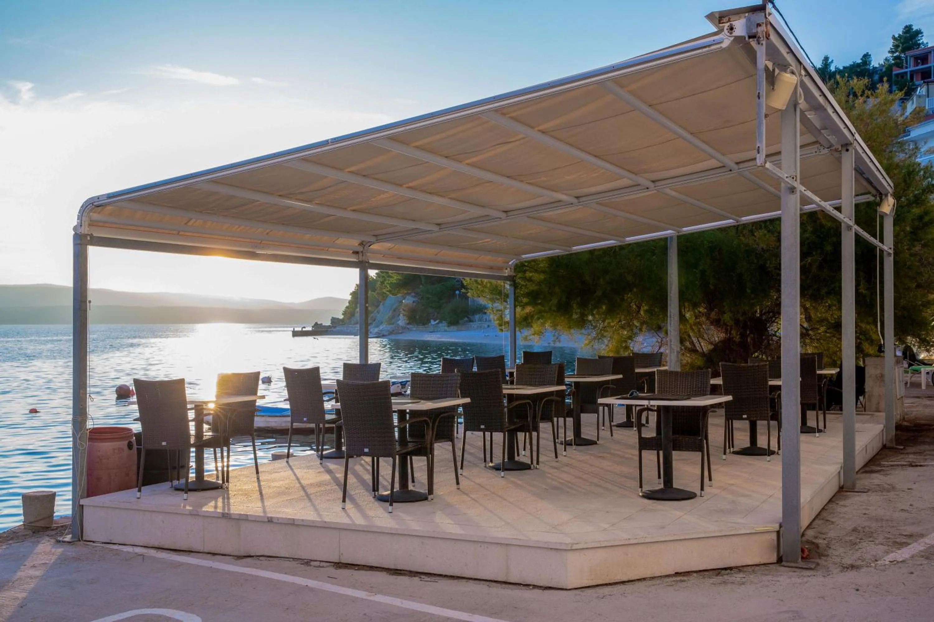 Restaurant/places to eat in Hotel Pleter