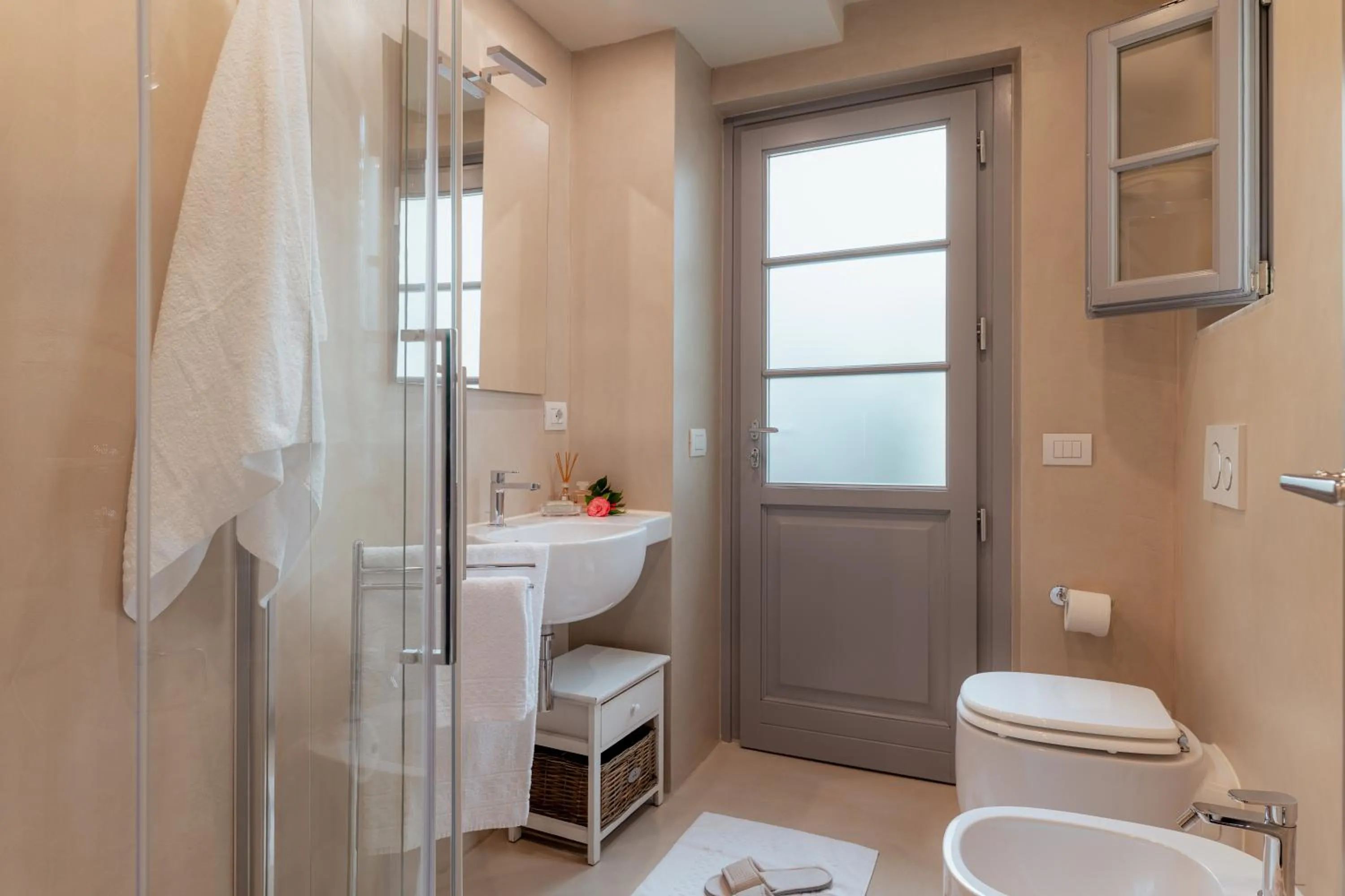 Toilet in Il Cortile di Elisa & our flats