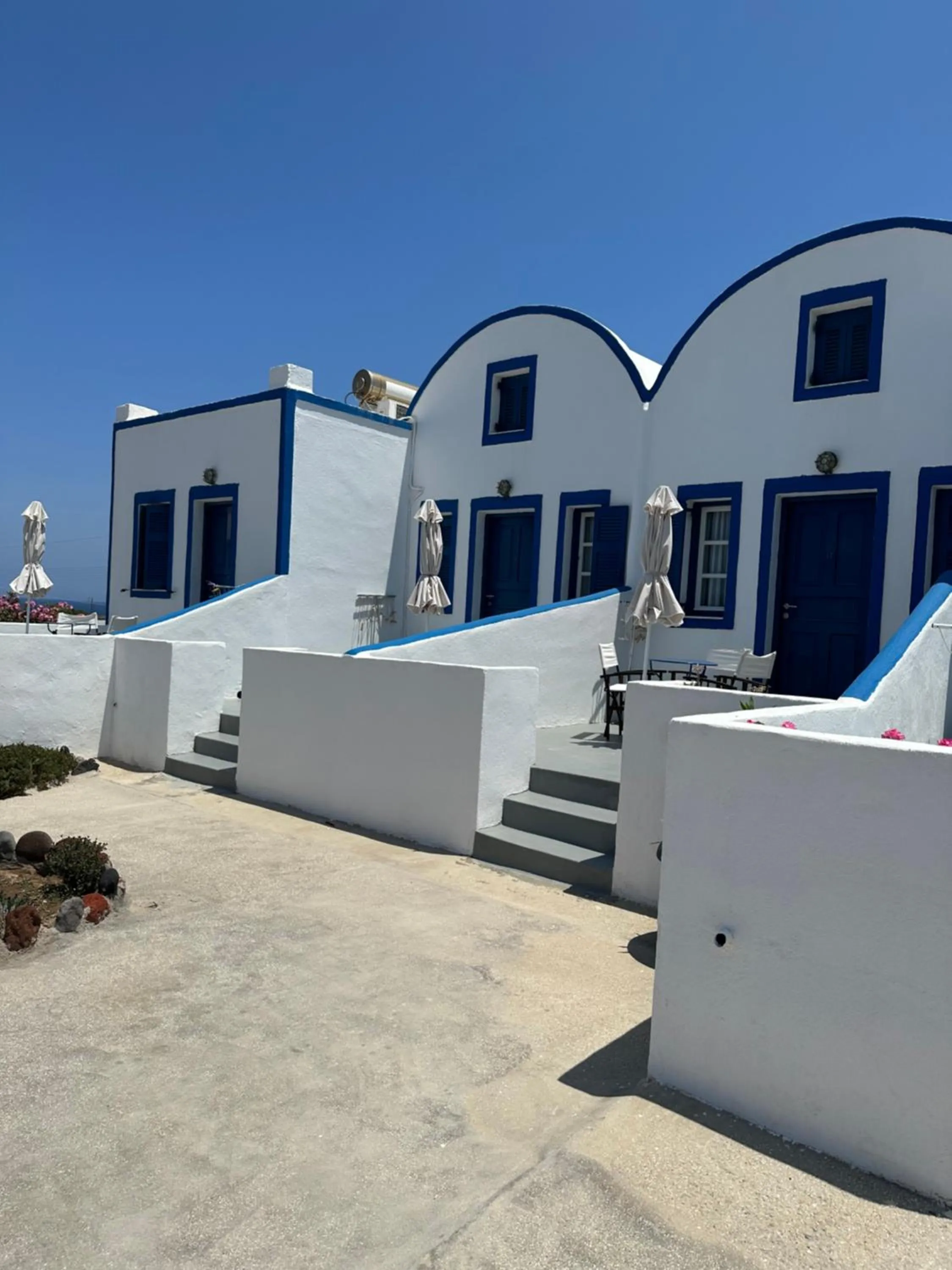 Property building in Hotel Paradisos Oia