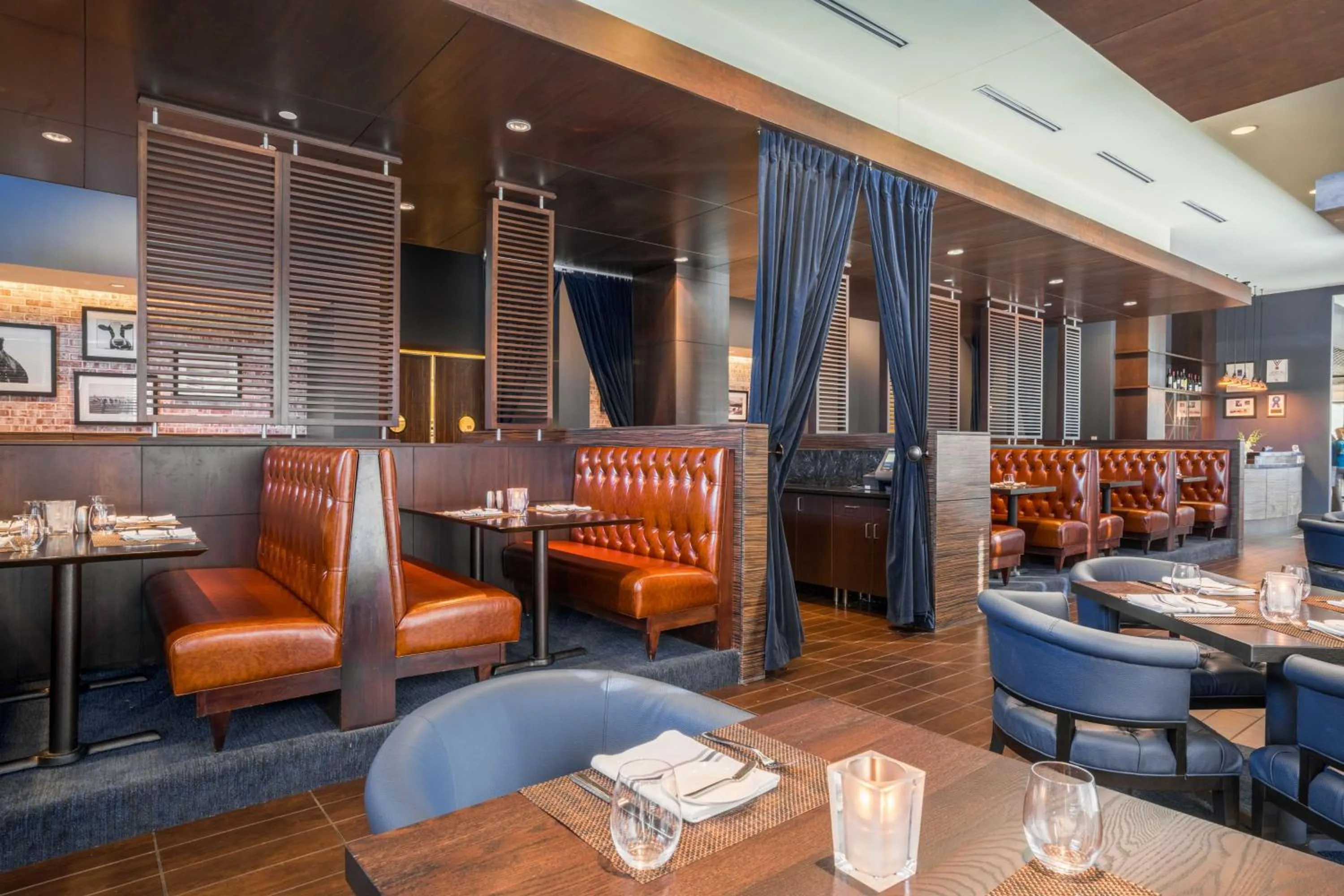 Restaurant/places to eat in Hilton Minneapolis Bloomington