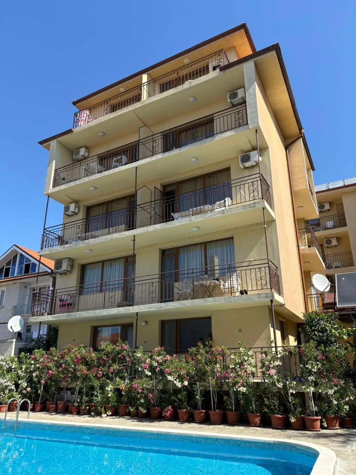 Property building in Family Hotel Chris