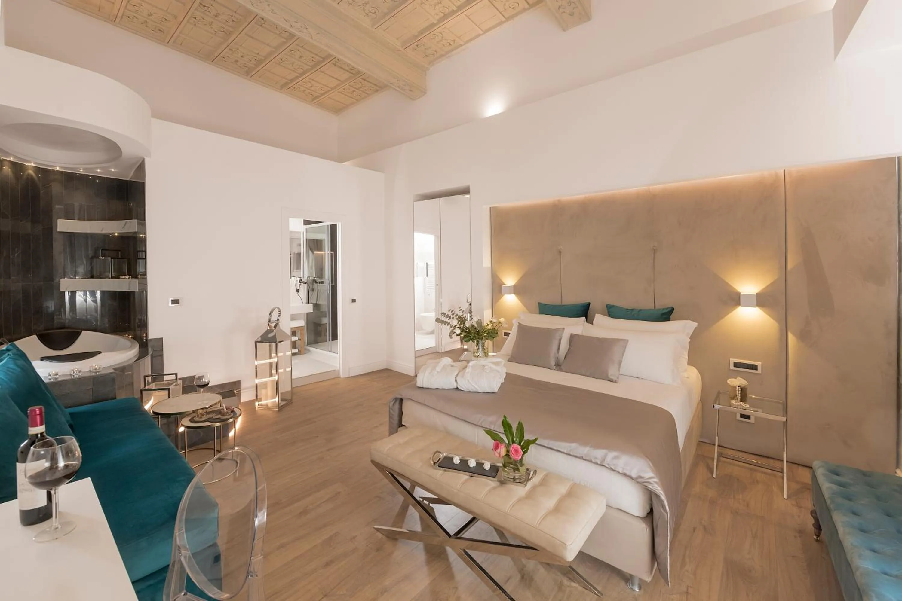 Photo of the whole room in Navona Style