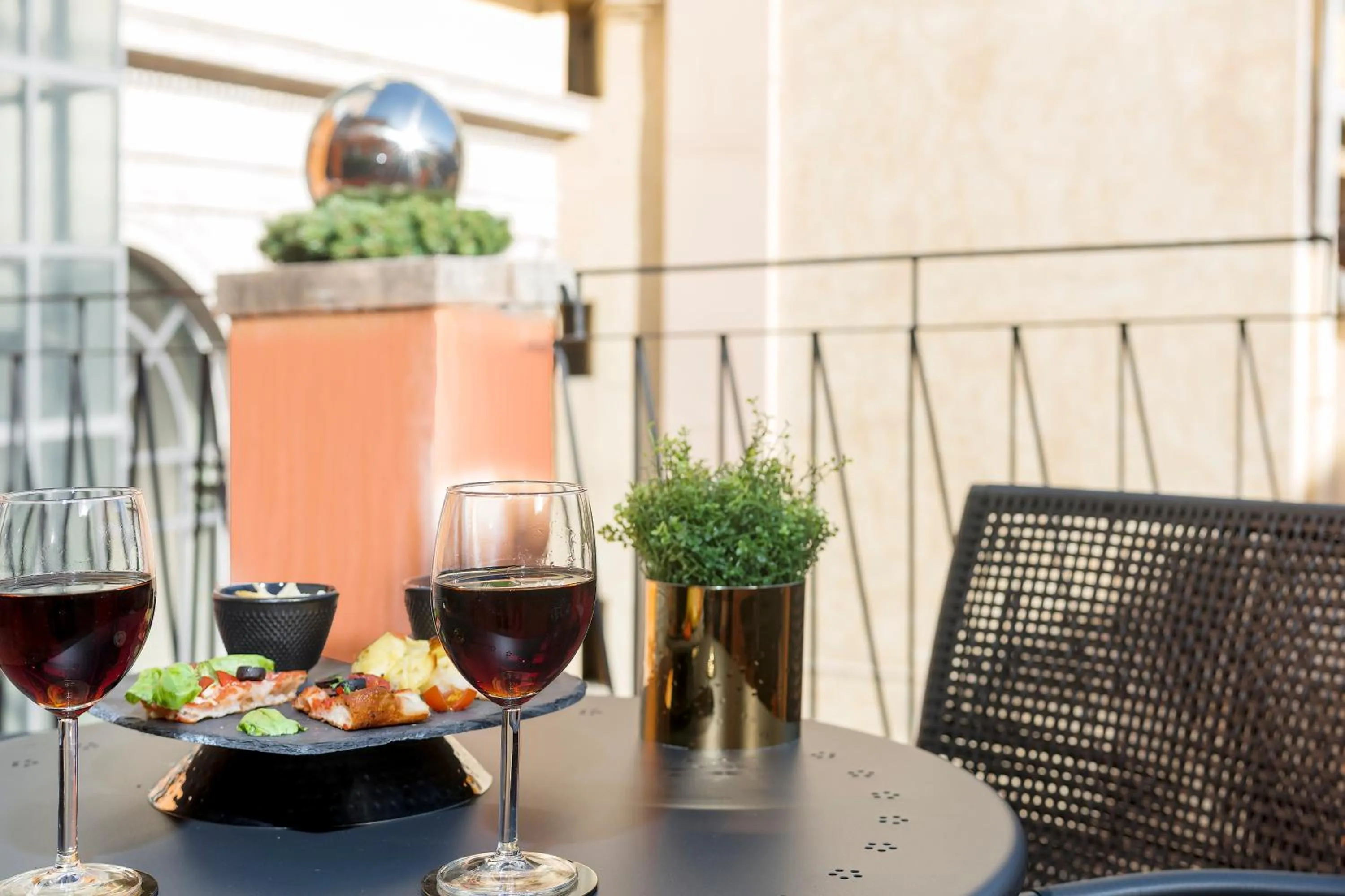 Balcony/Terrace in Navona Style