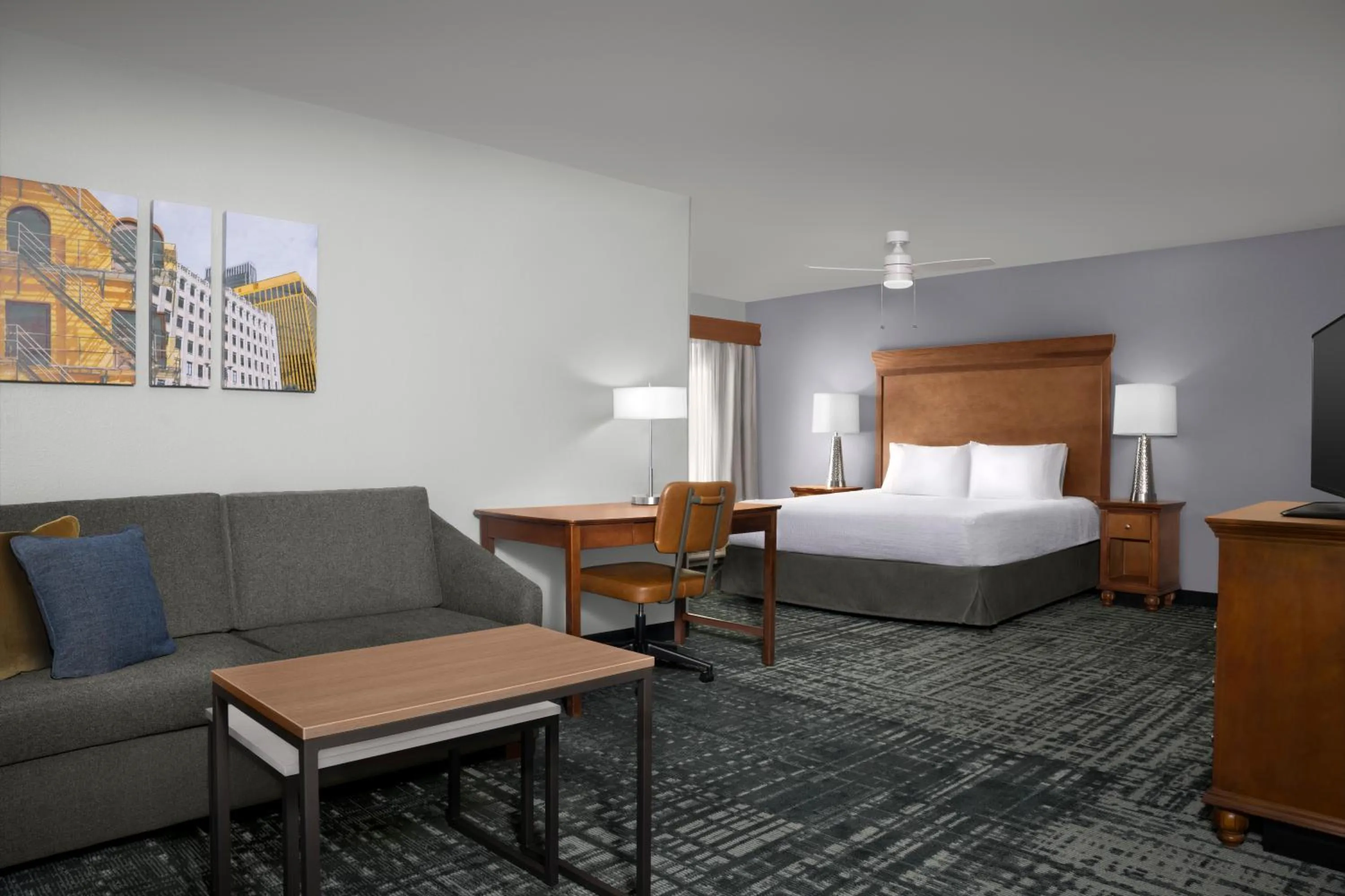 Living room, Bed in Homewood Suites by Hilton Omaha - Downtown