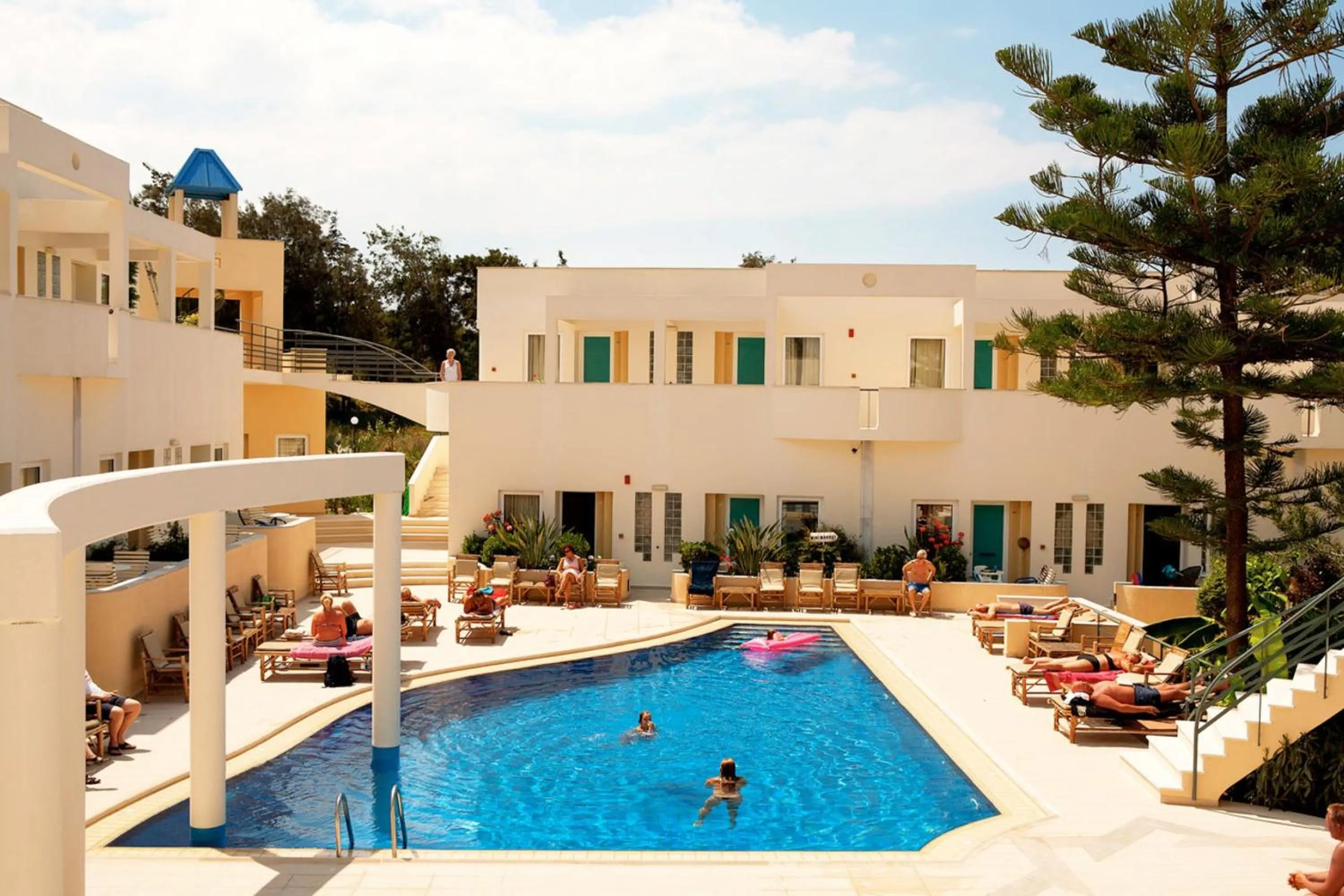 People in Forum Suites