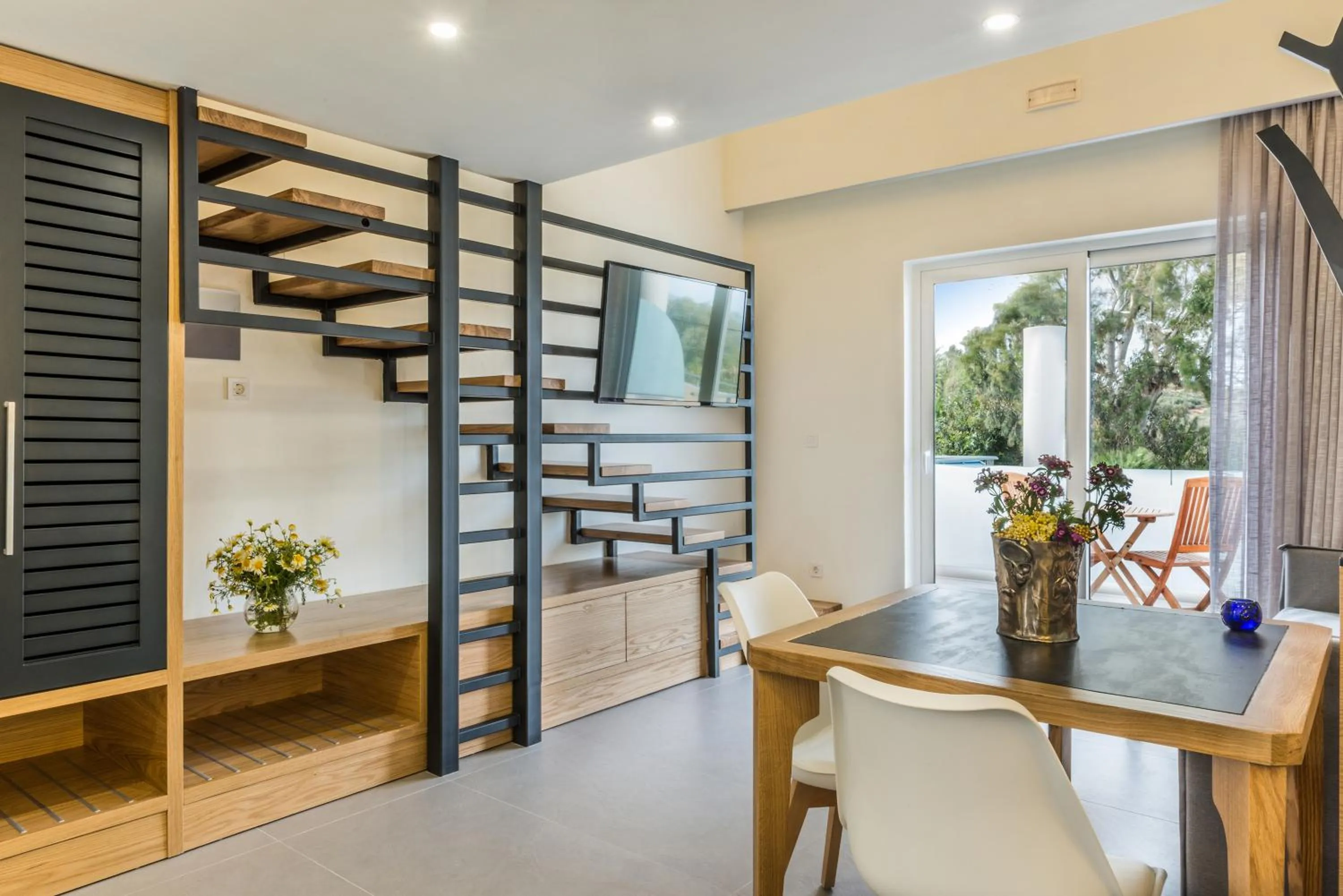 Dining area in Forum Suites