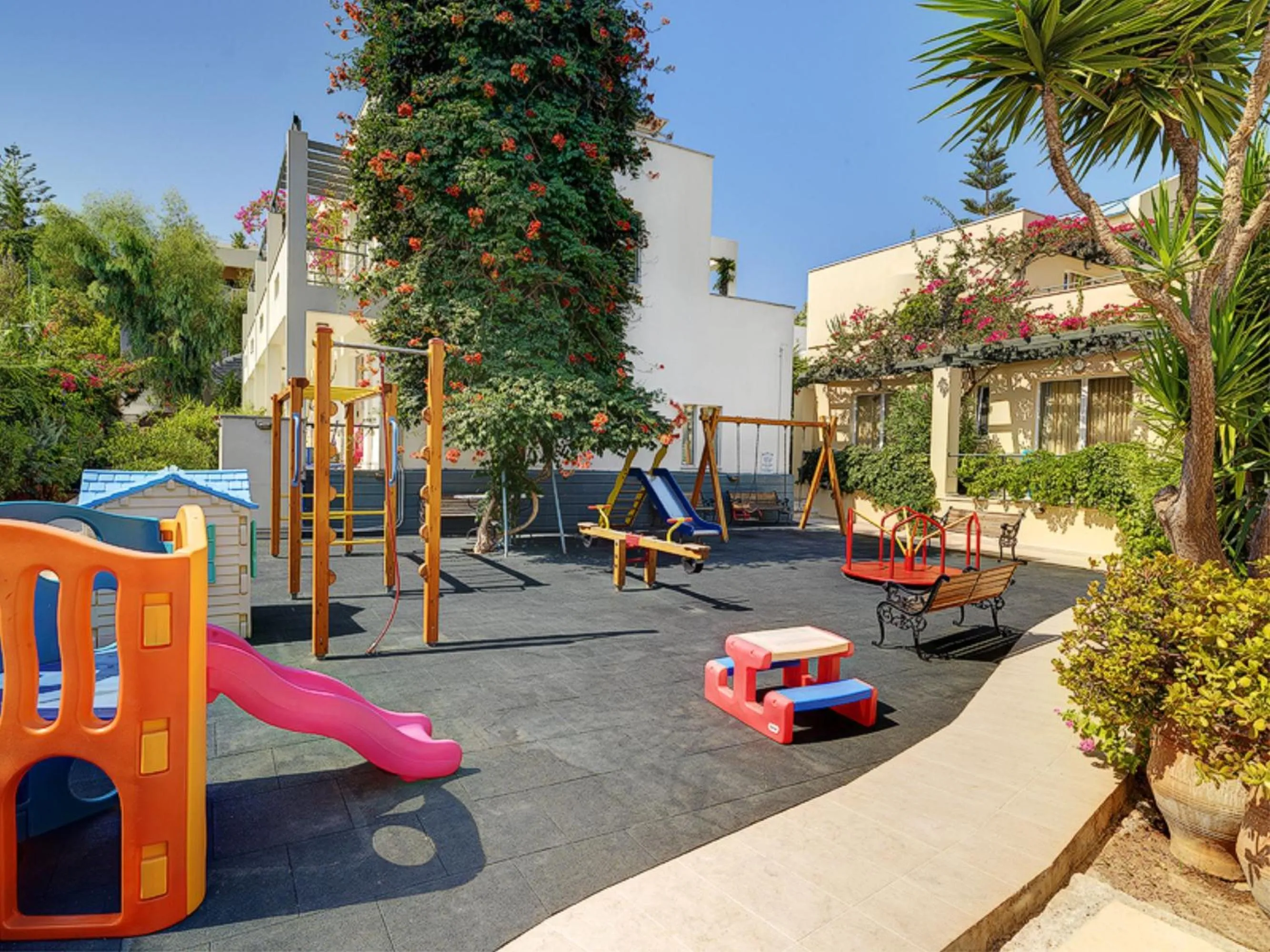 Kids's club in Forum Suites