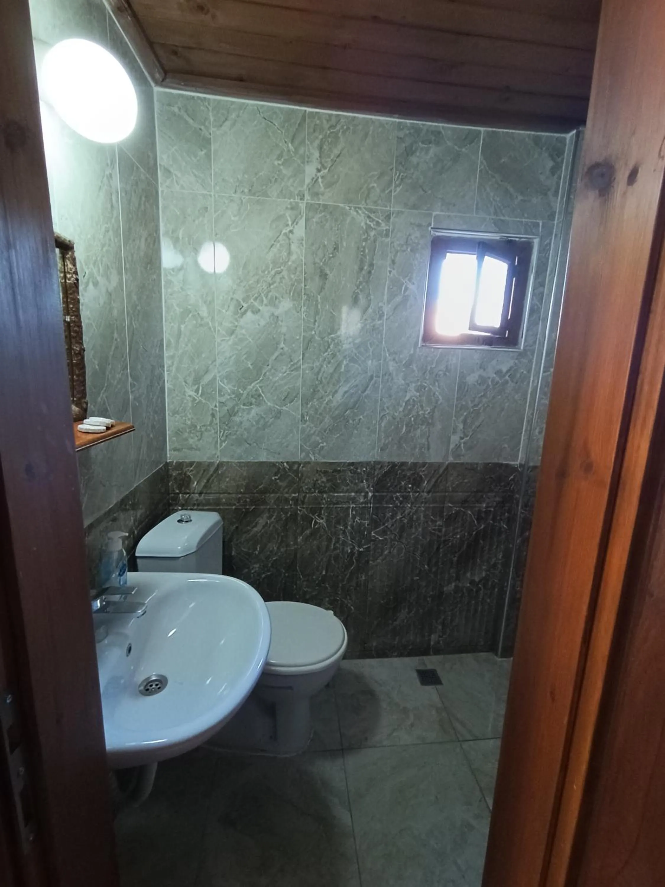 Shower in Arifbey Konak Hotel