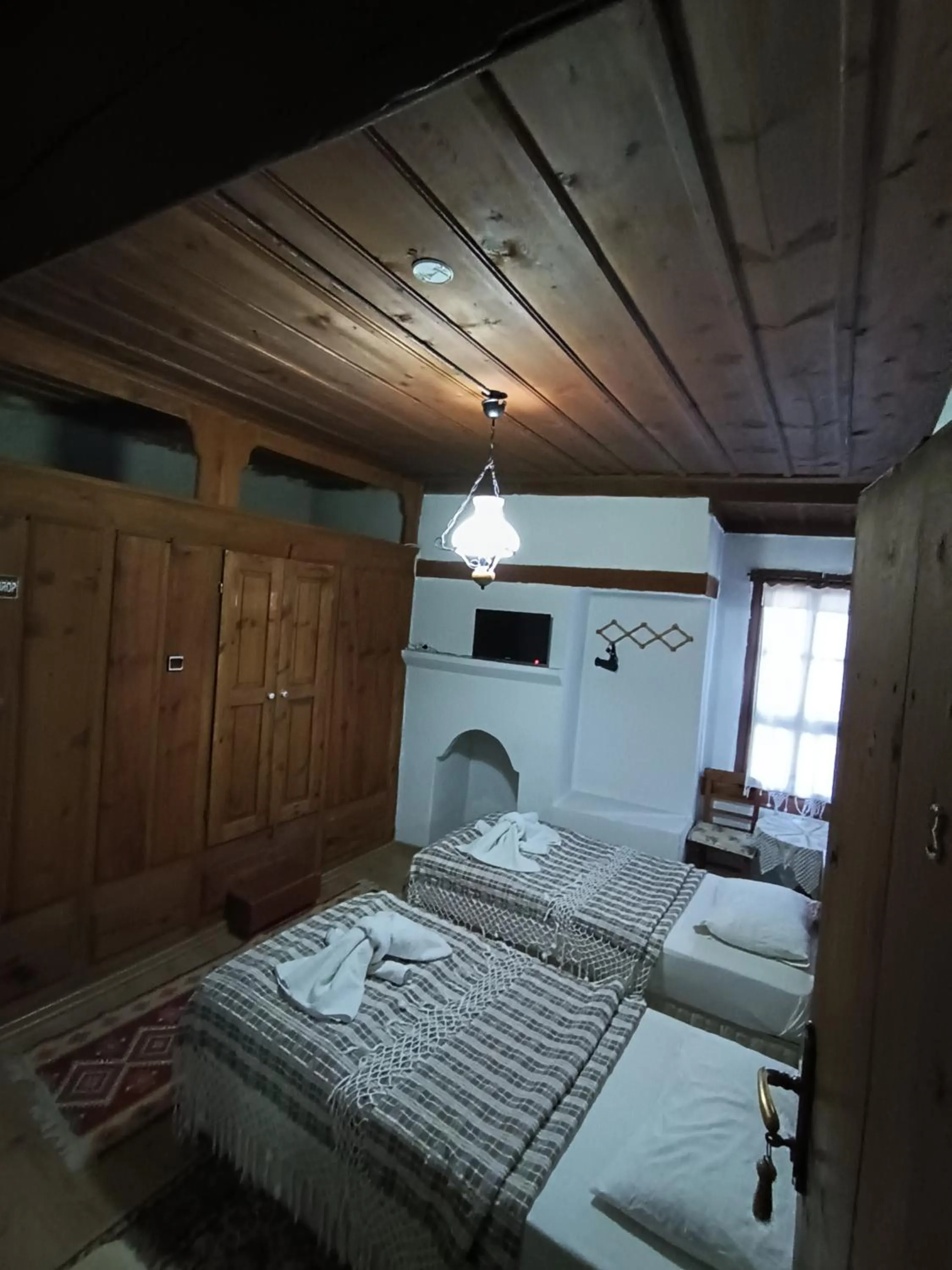 Photo of the whole room, Bed in Arifbey Konak Hotel