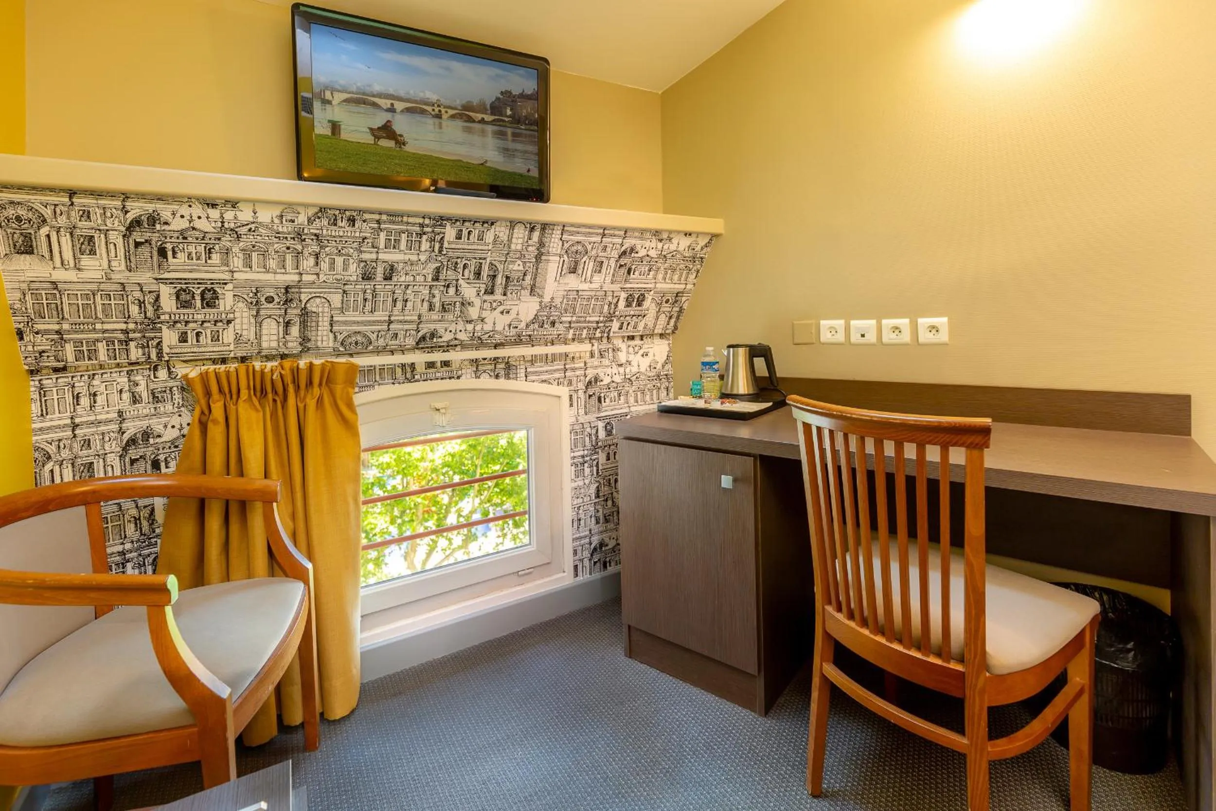 Decorative detail in Kyriad Avignon - Palais des Papes