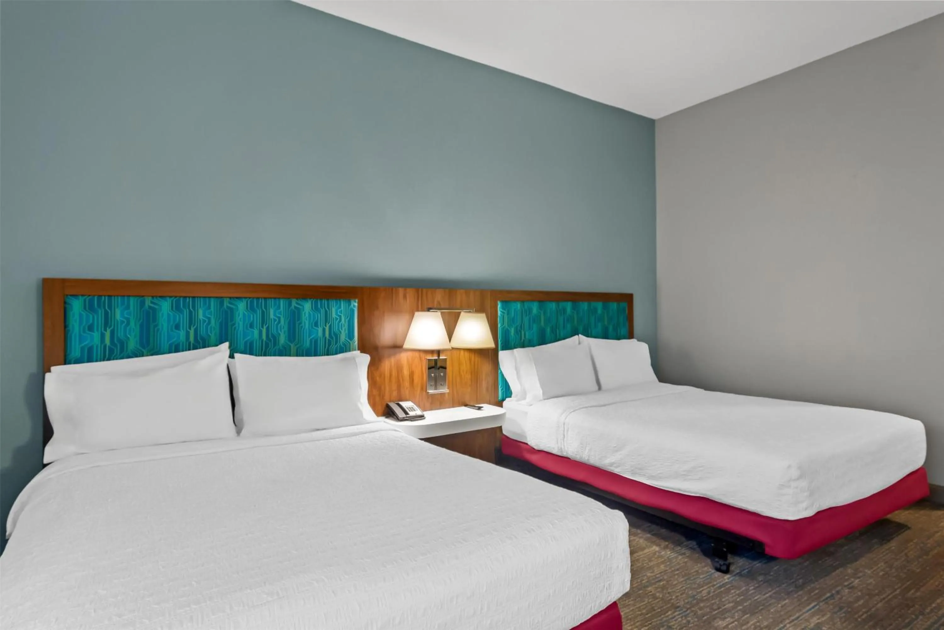 Bed in Hampton Inn Jacksonville Ponte Vedra