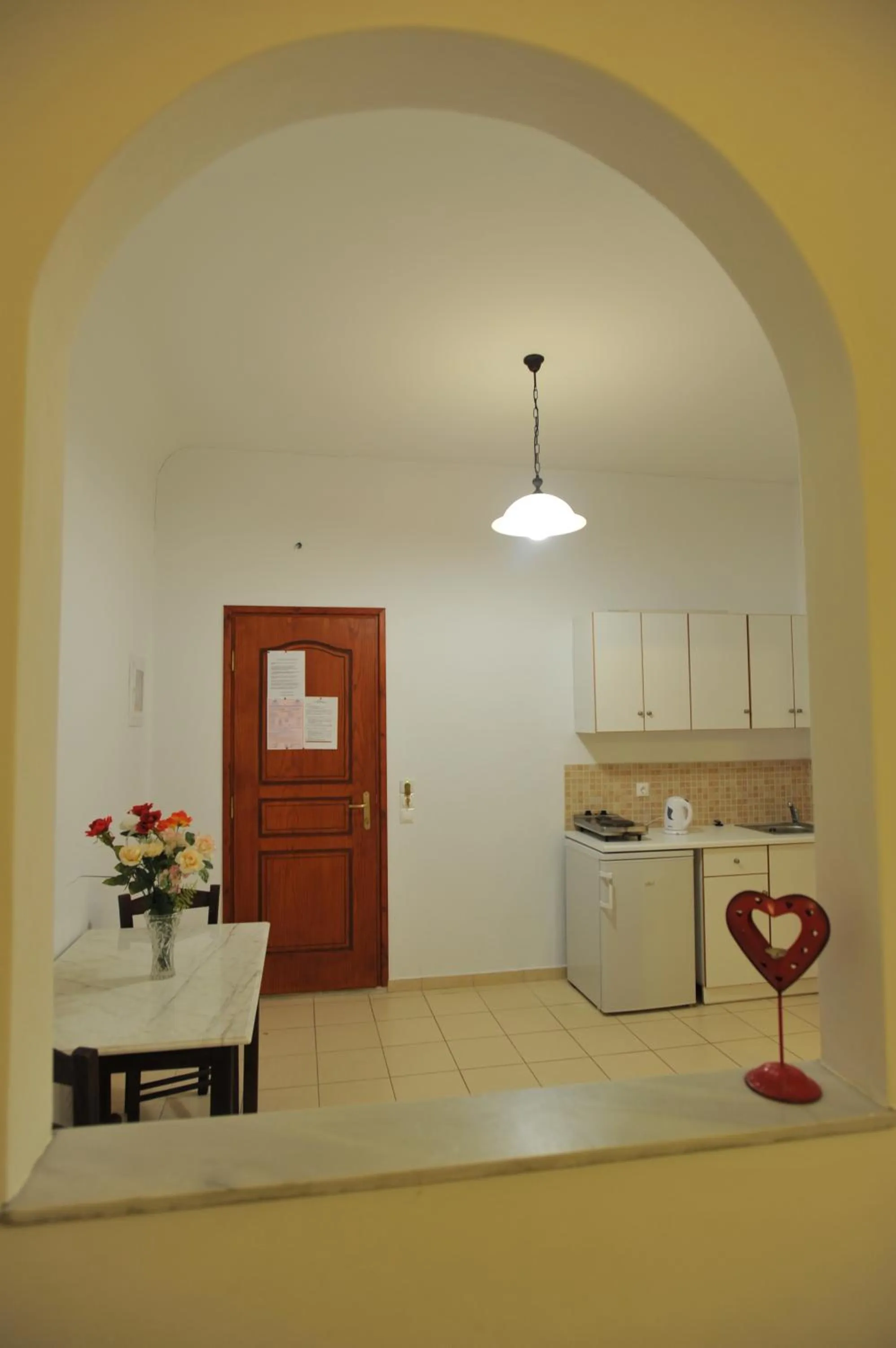 Kitchen or kitchenette in Sunflower ApartHotel
